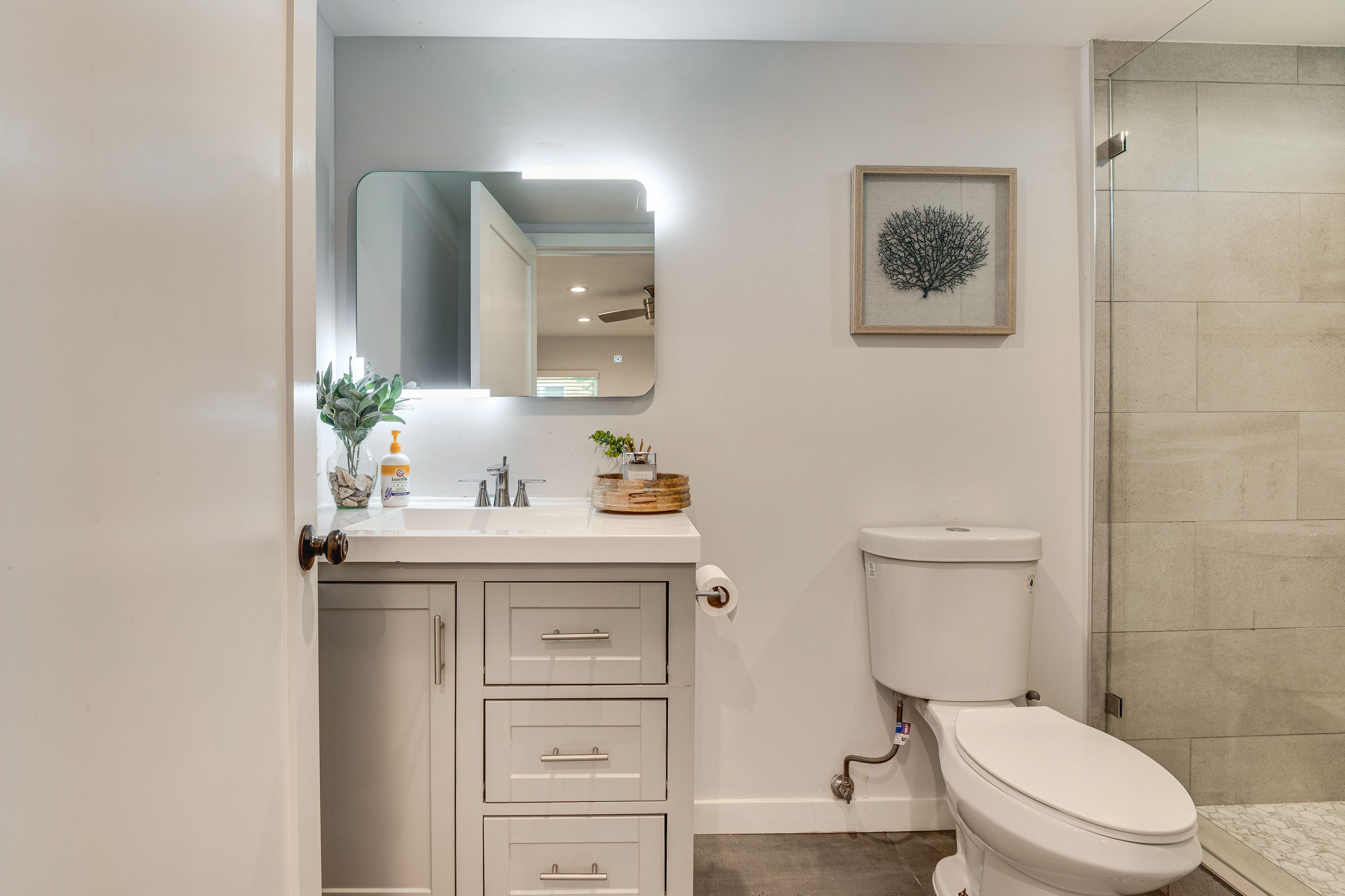 En-Suite Bathroom | Towels Provided
