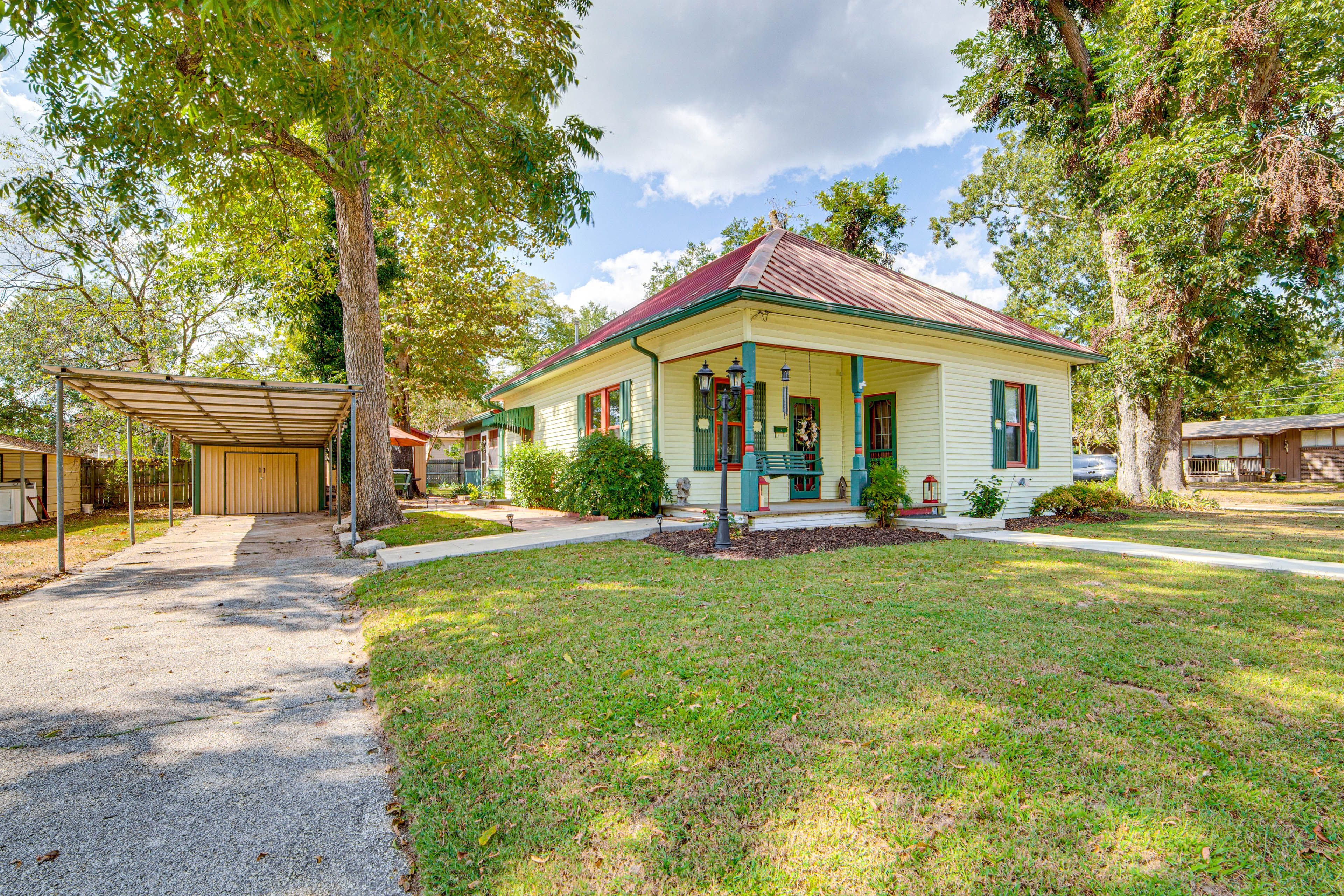 Parking | Driveway (3 Vehicles)