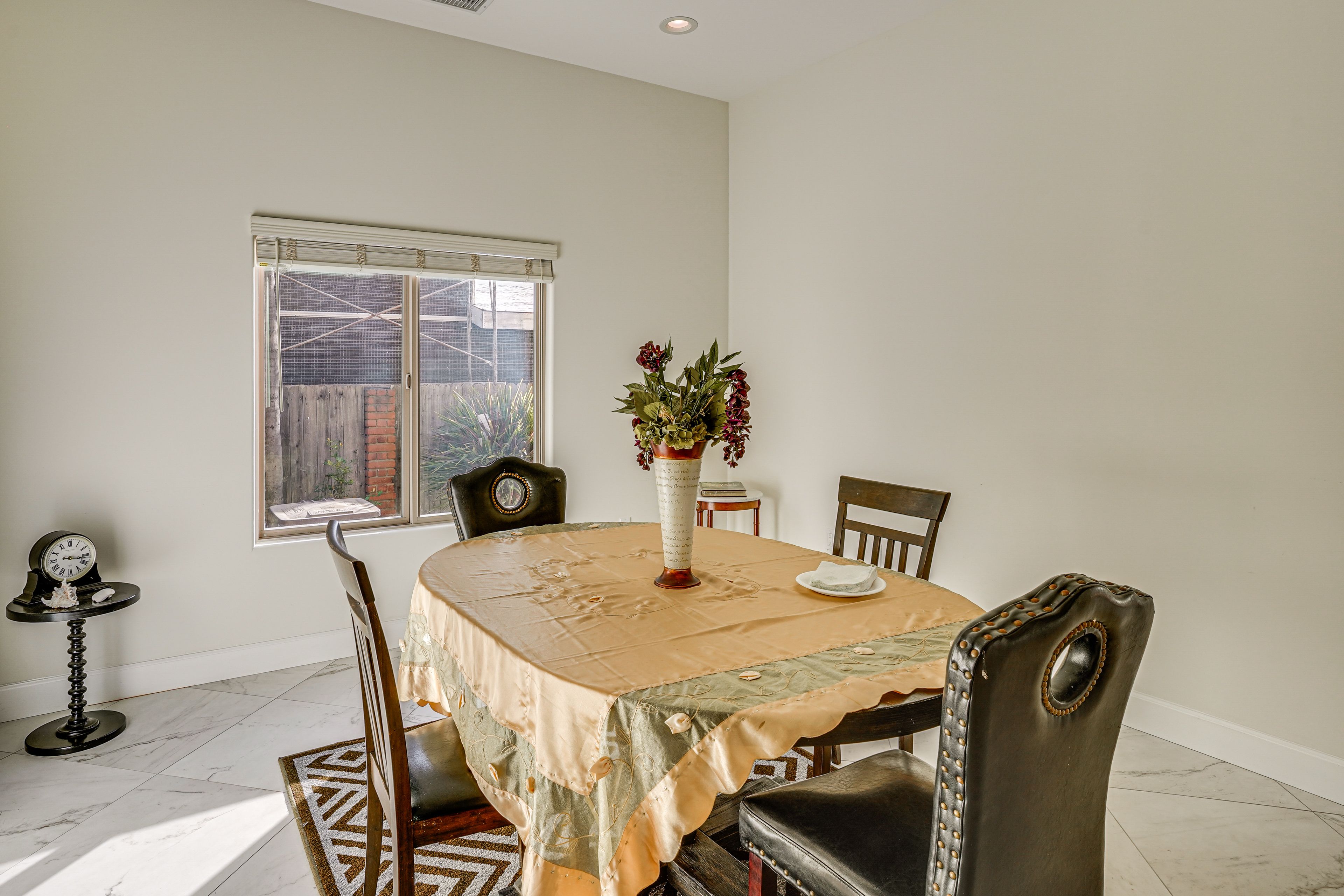 Dining Area | 1st Floor