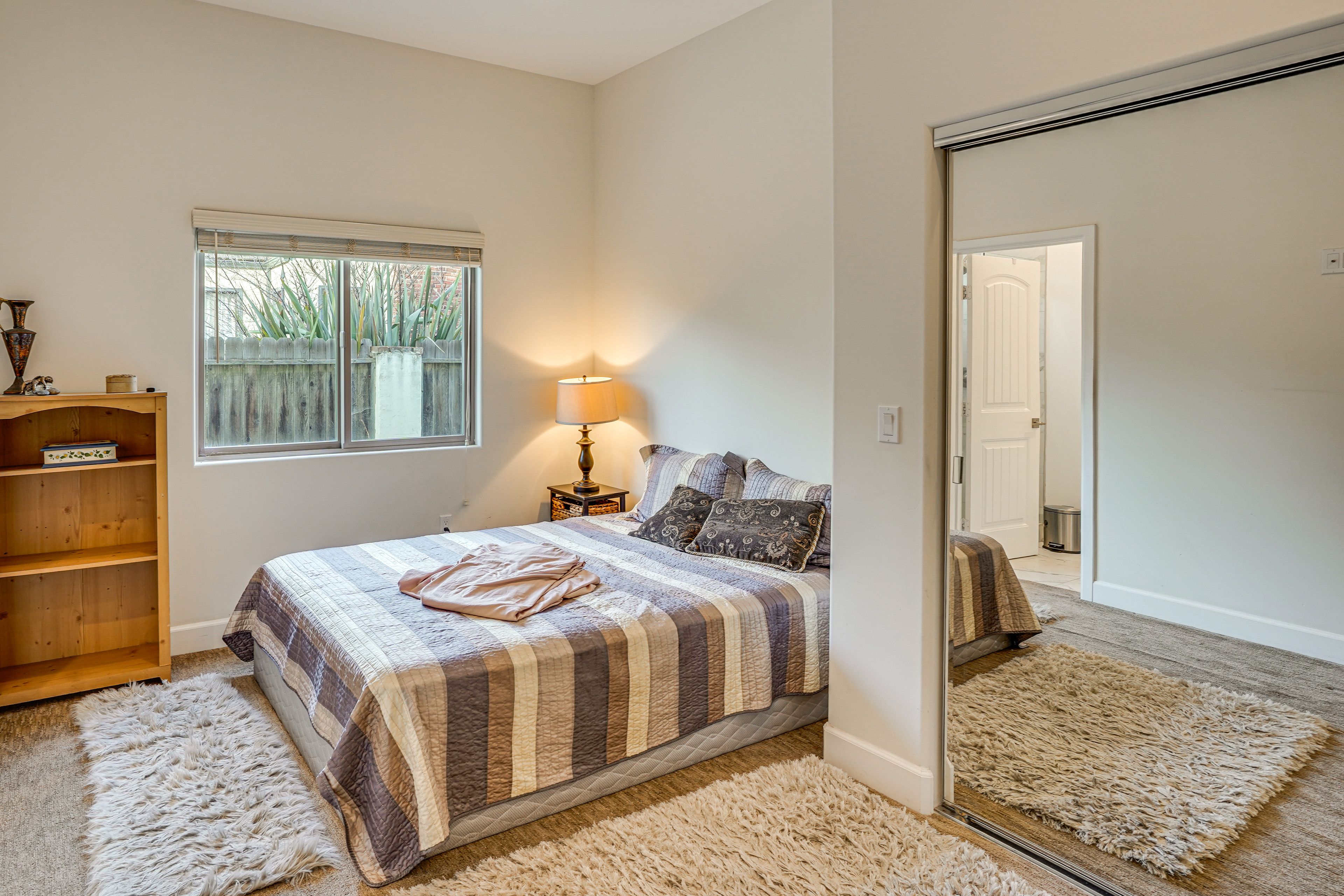 Bedroom 4 | Queen Bed | 1st Floor