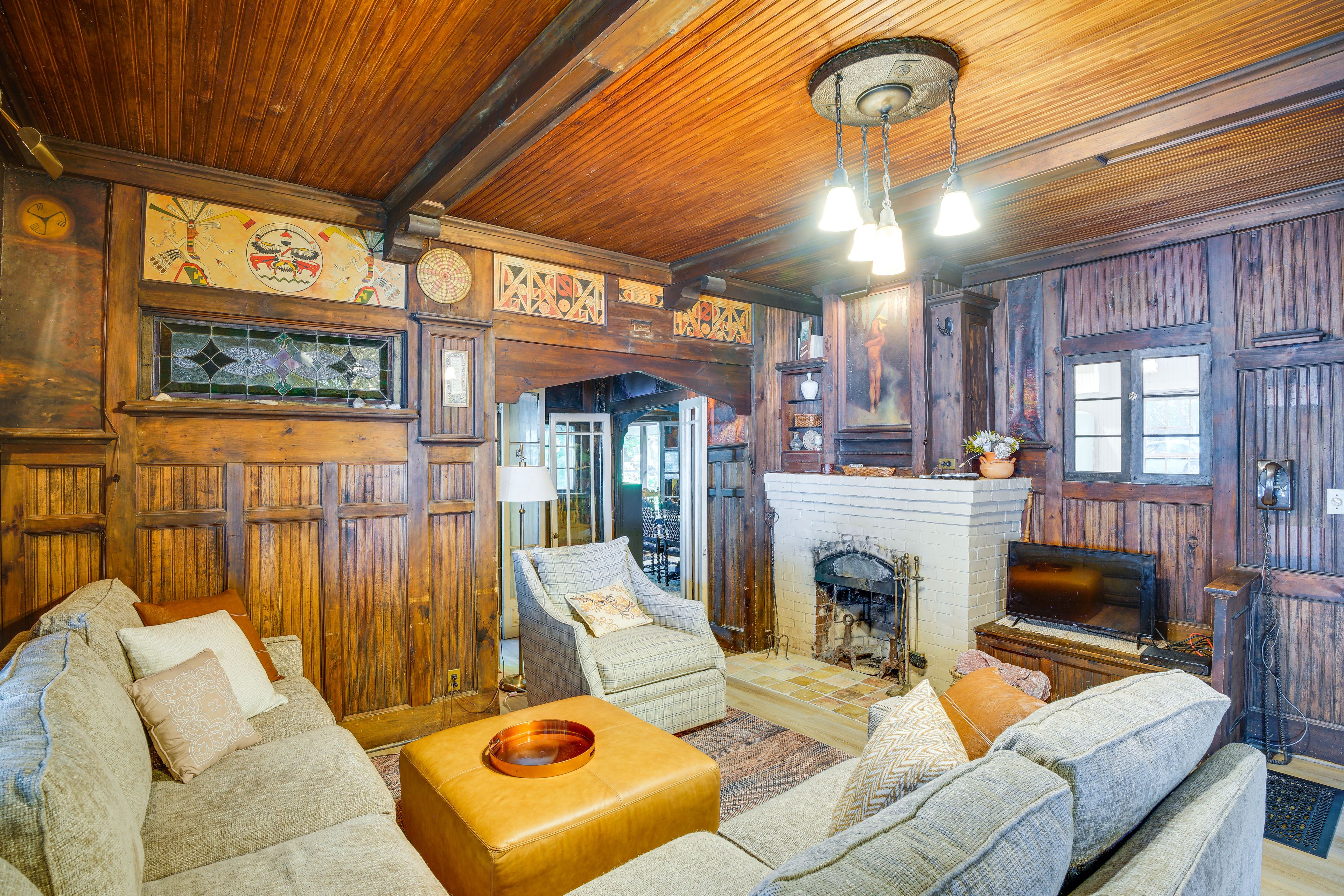 Living Area | Twin Daybed w/ Twin Trundle | Piano | 1st Floor