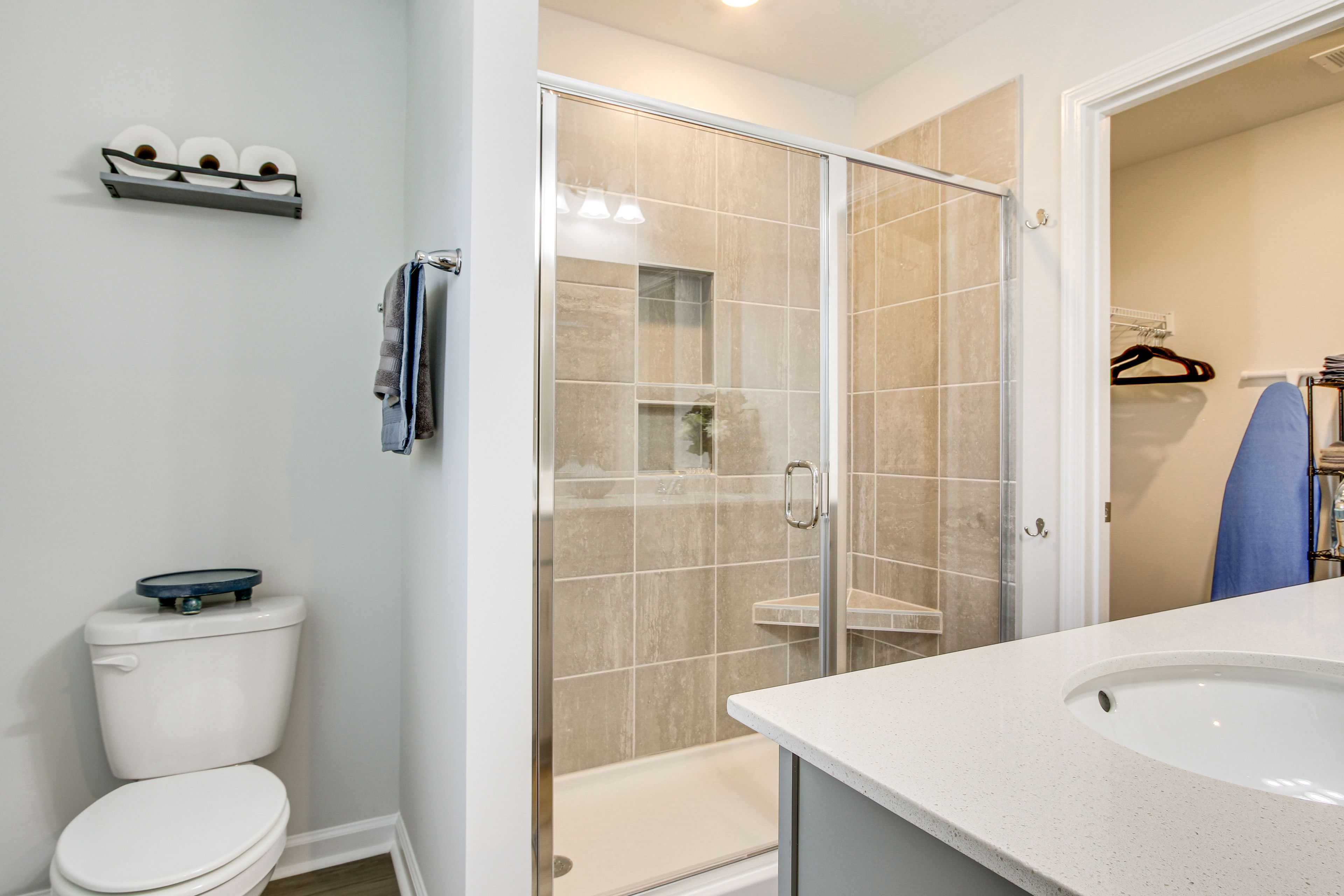 En-Suite Bathroom | 2nd Floor