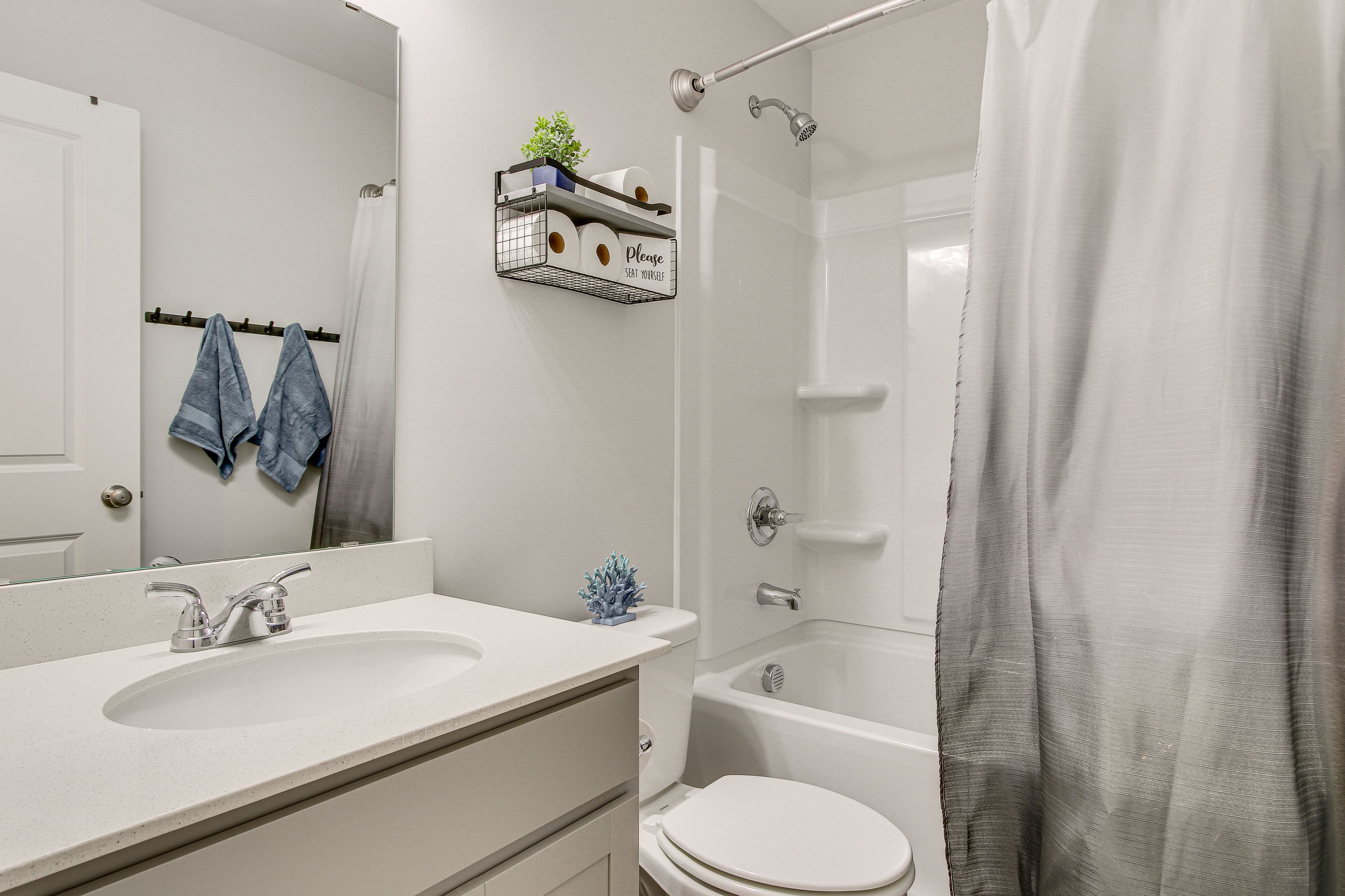 Bathroom | 2nd Floor