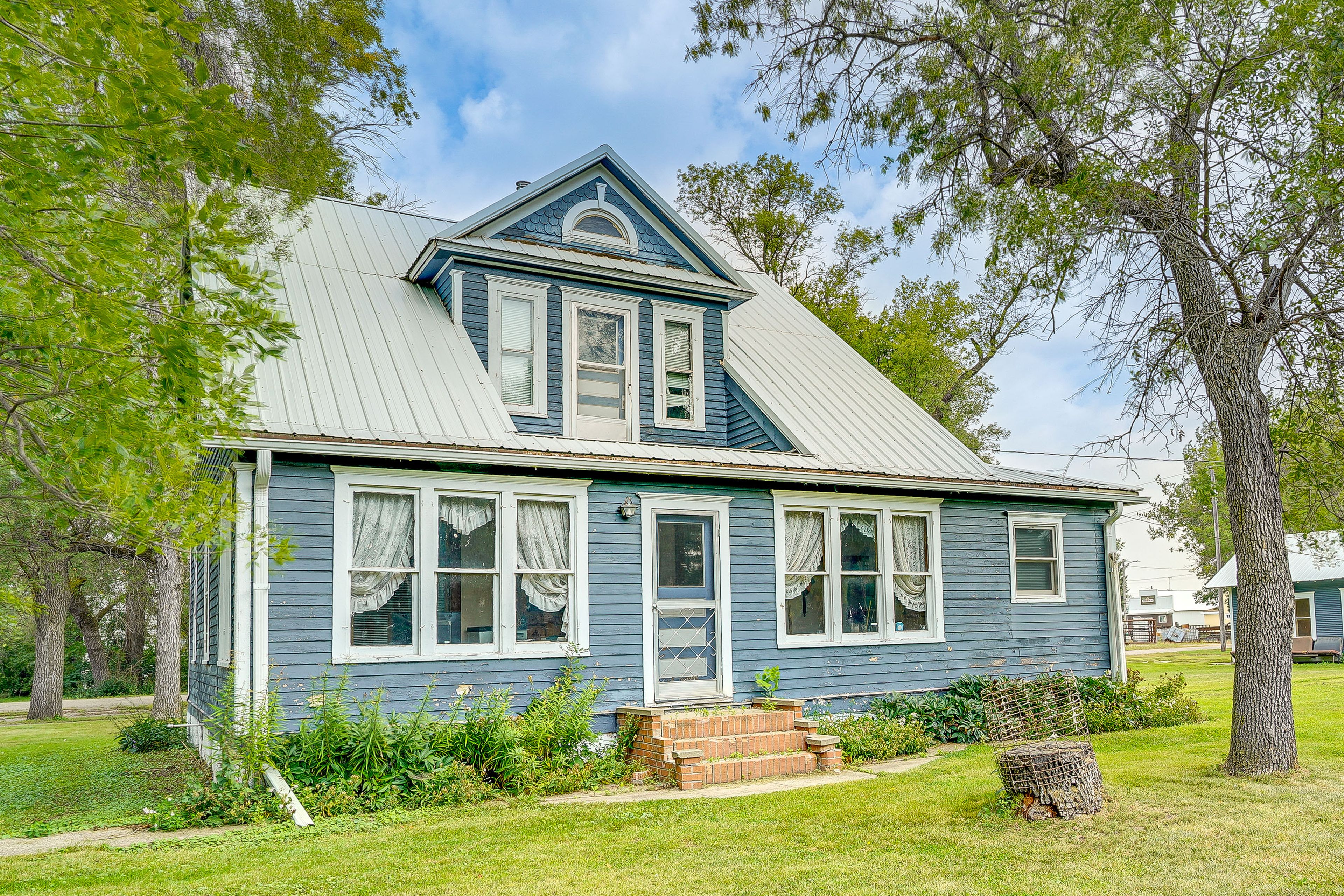 Zeeland Vacation Rental | 5BR | 1BA | 1,200 Sq Ft | 4 Steps to Enter