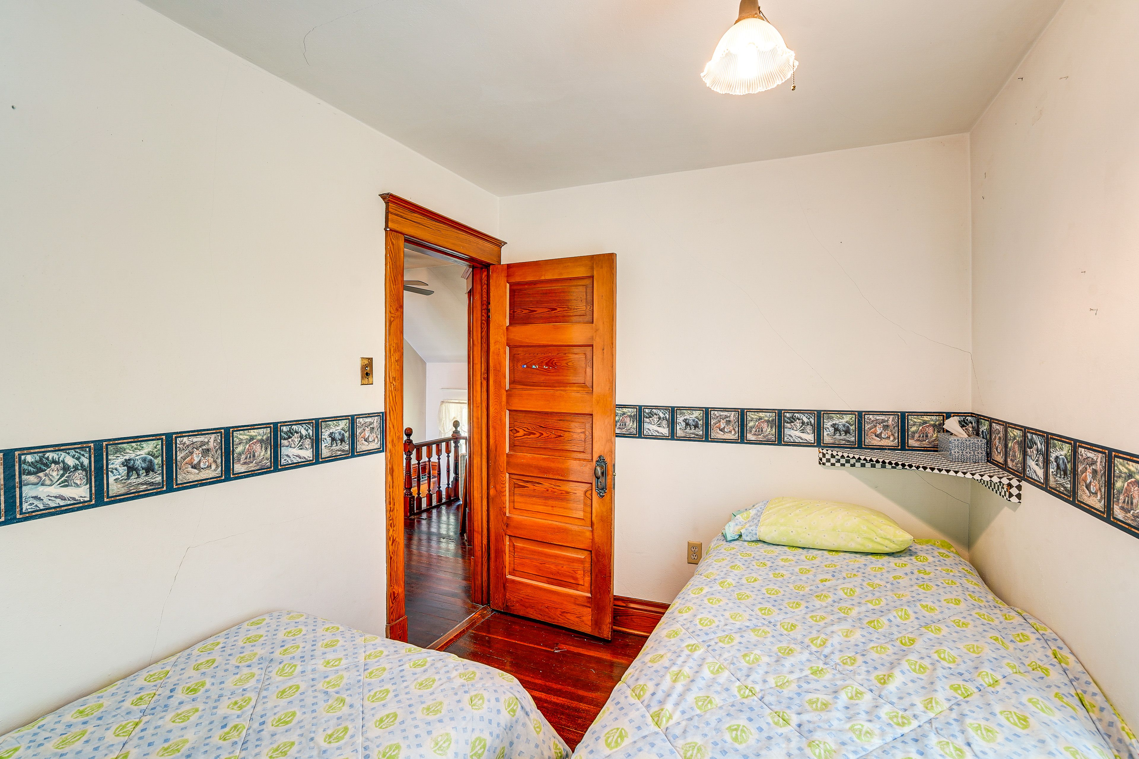 Bedroom 3 | 2 Twin Beds | 2nd Floor