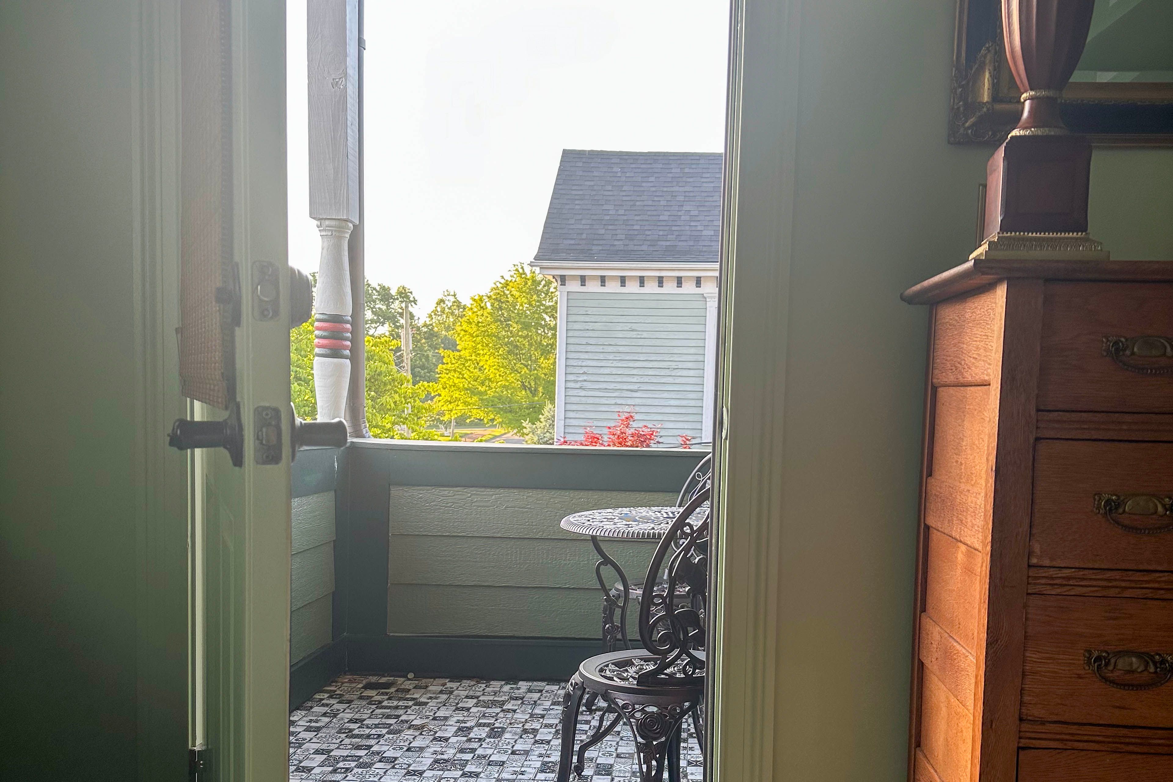Bedroom 2 (Green Room) | Private Porch