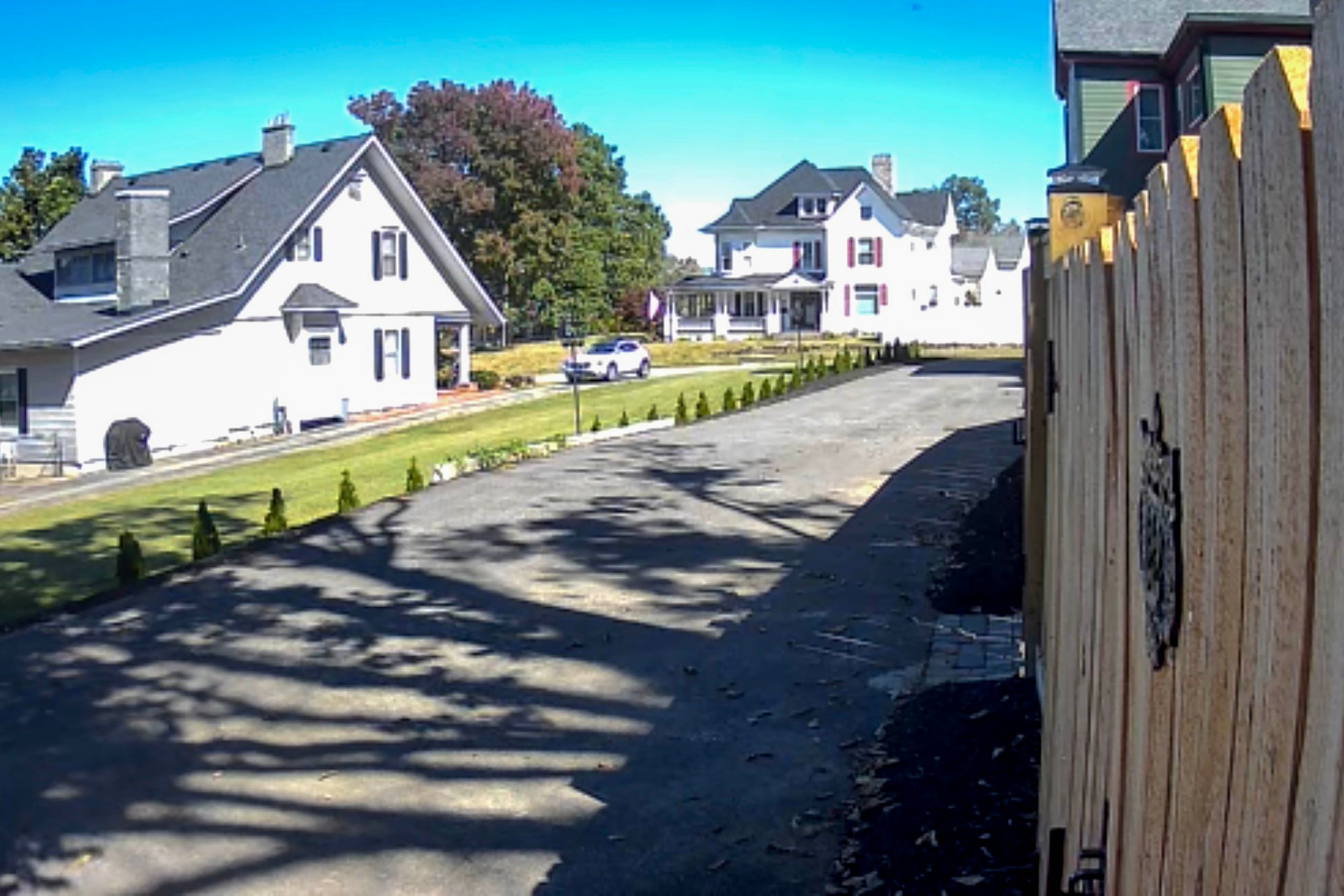 185-Ft Driveway