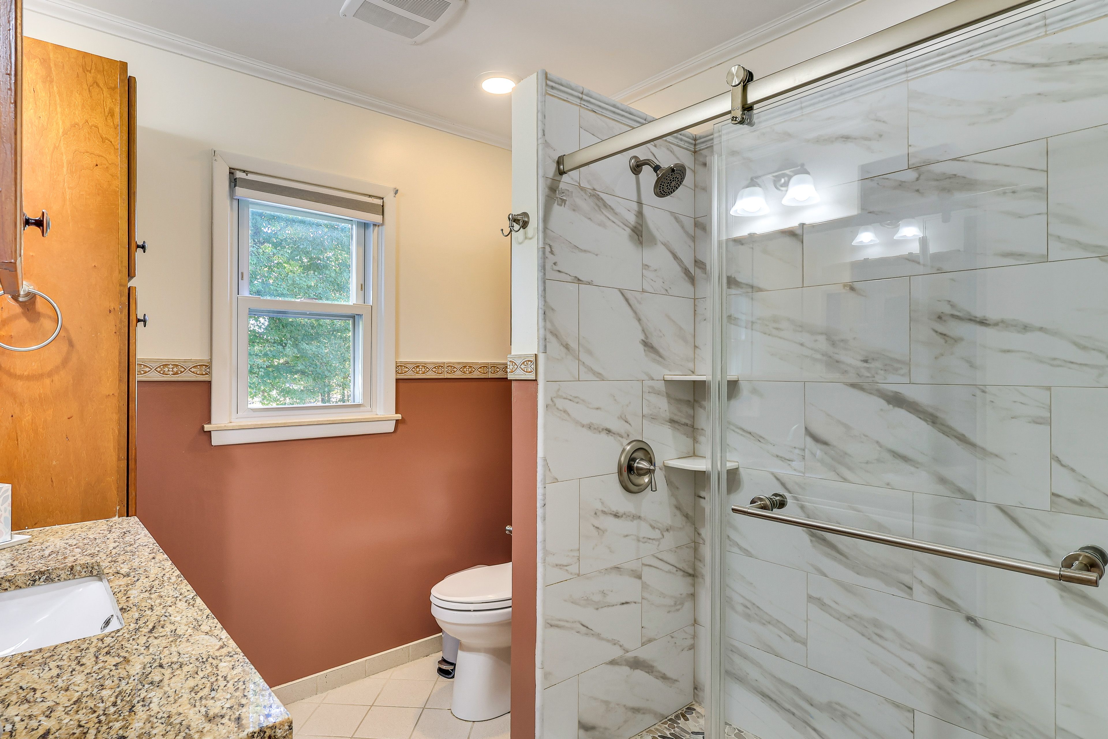 Bathroom | Towels Provided | 3rd Level