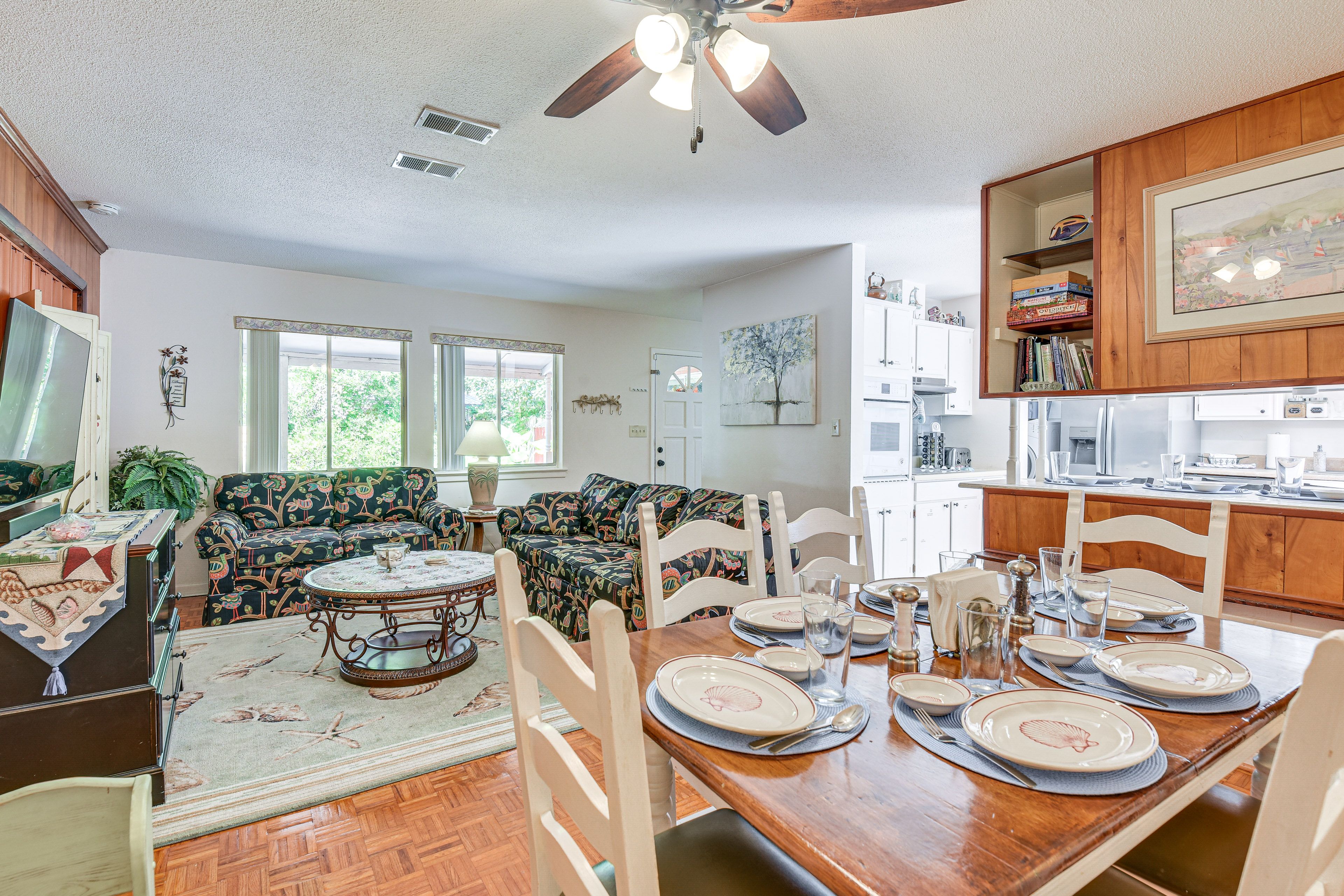 Dining Area | Dishes & Flatware Provided | Kids' Dining Table