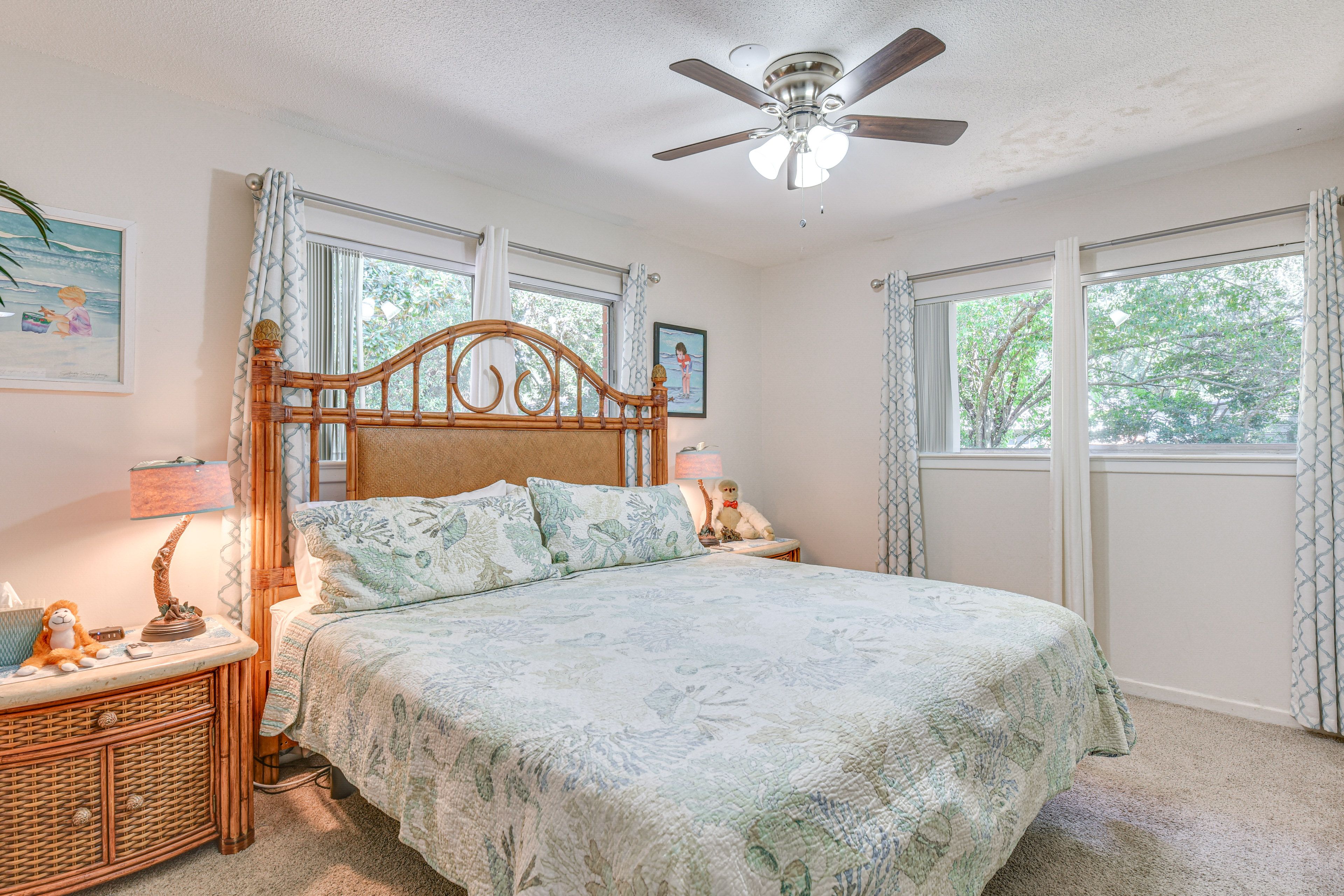 Bedroom 3 | King Bed (Convertible to 2 XL Twins)