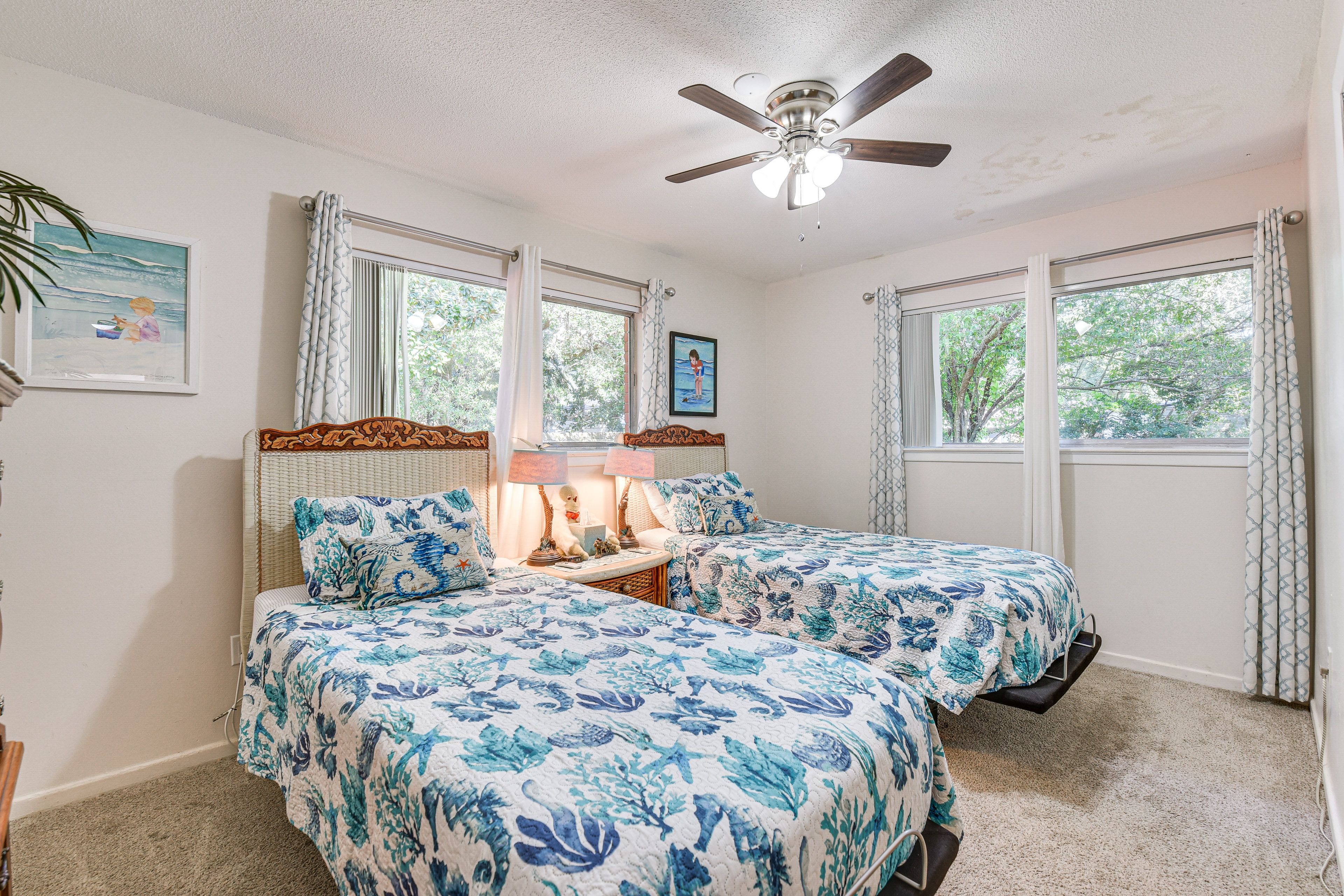 Bedroom 3 | 2 XL Twins (Converts to King) | Board Games