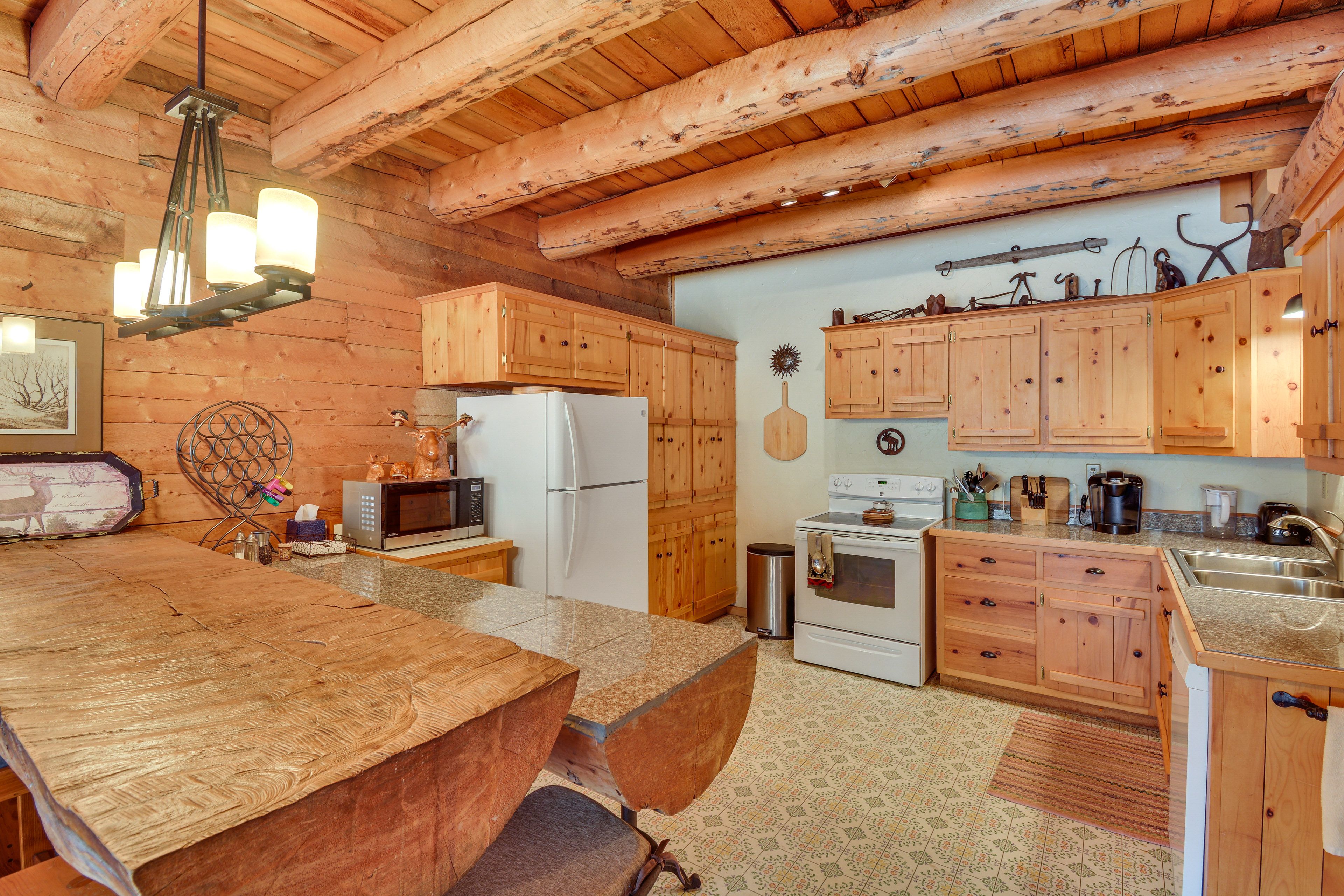 Kitchen | 1st Floor