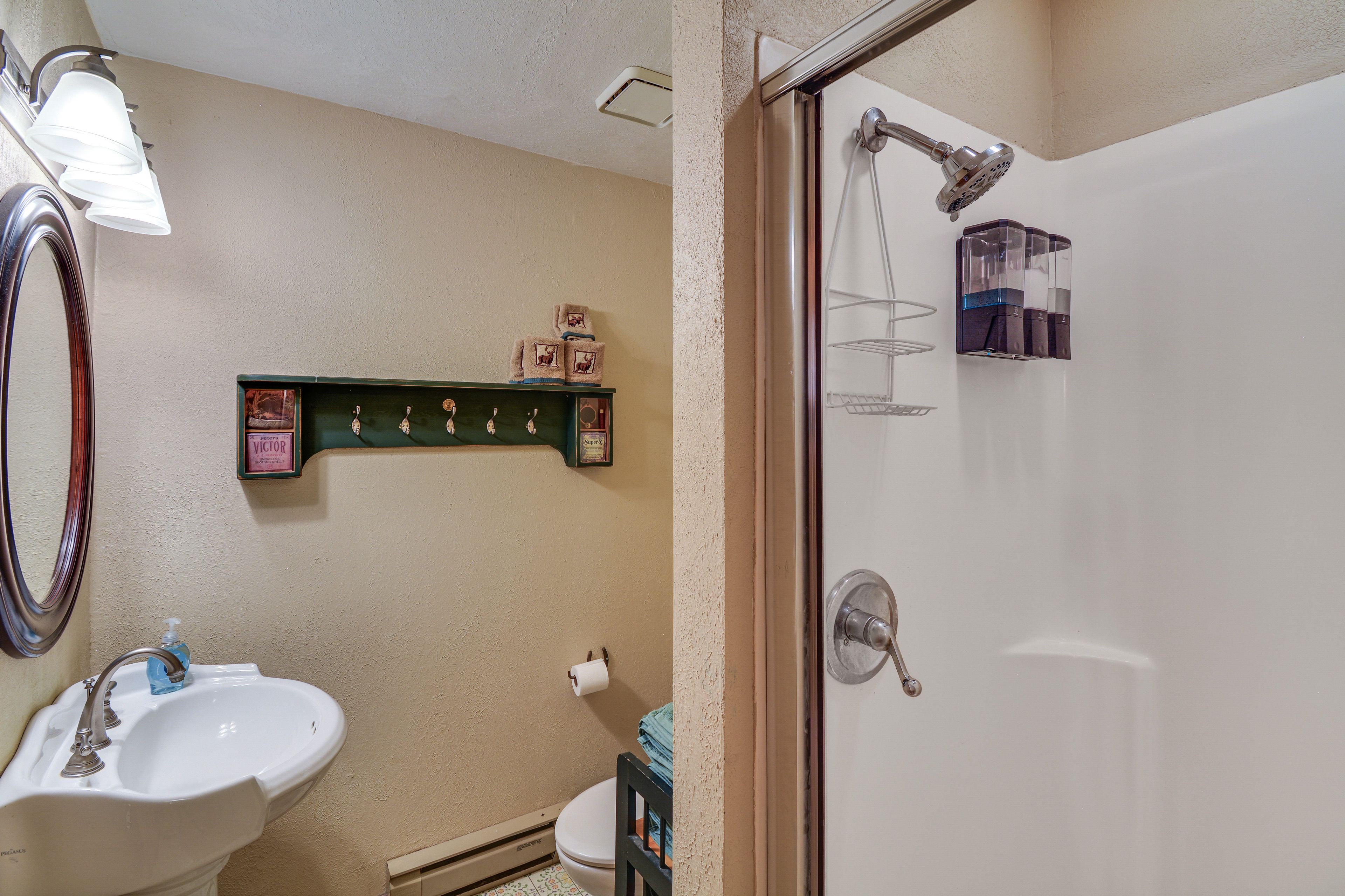 Bathroom | 1st Floor
