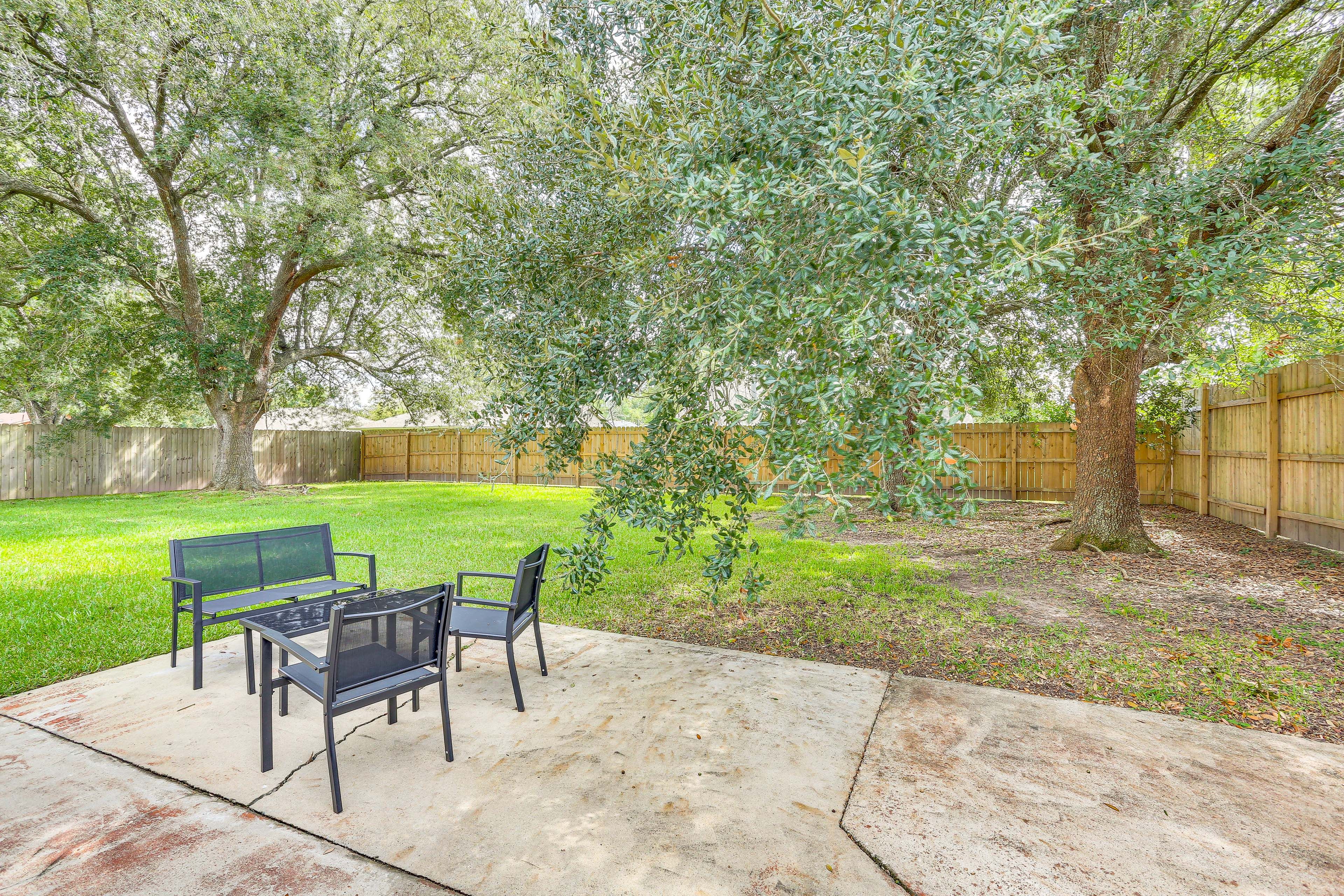Patio | Outdoor Seating