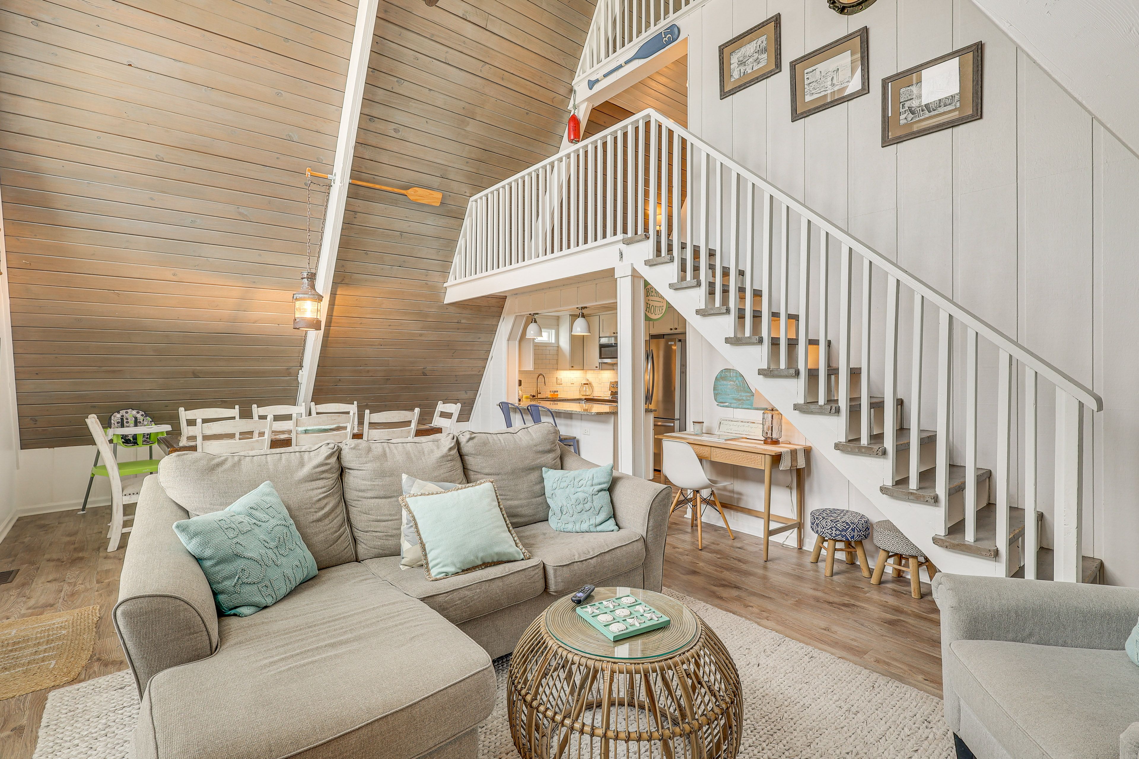 Living Room | Dining Area | Smart TV | Main Level