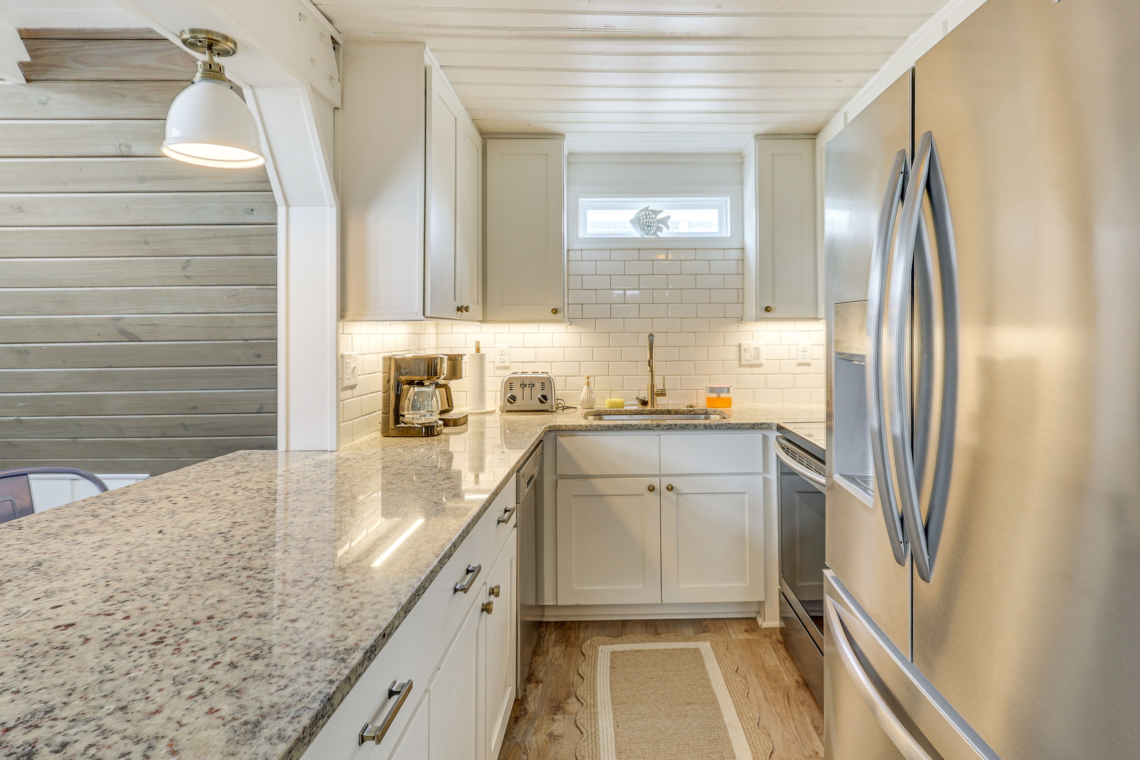 Kitchen | Toaster | Dishwasher