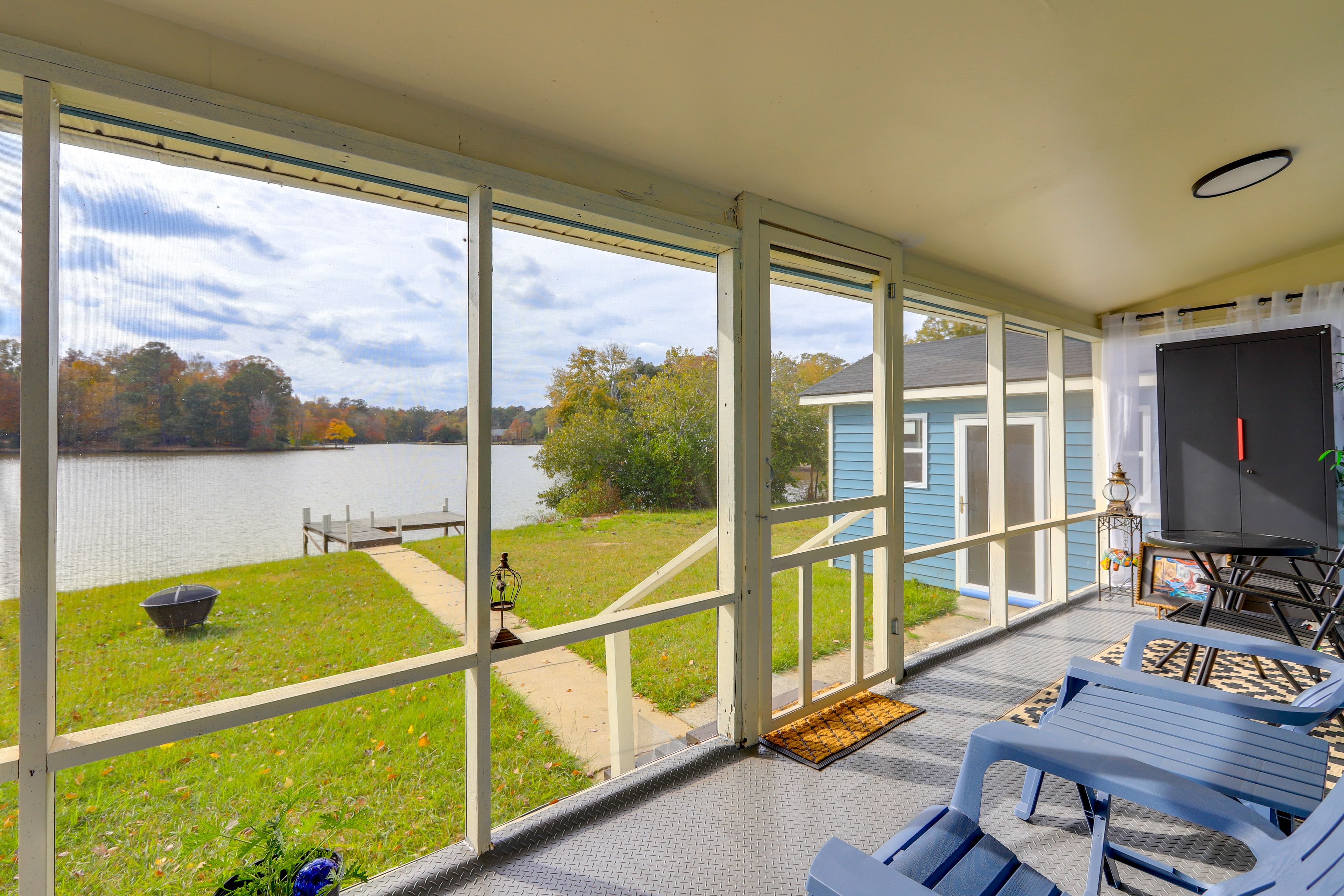 Macon Vacation Rental | 3BR | 2BA | 4 Steps to Enter | 1,600 Sq Ft