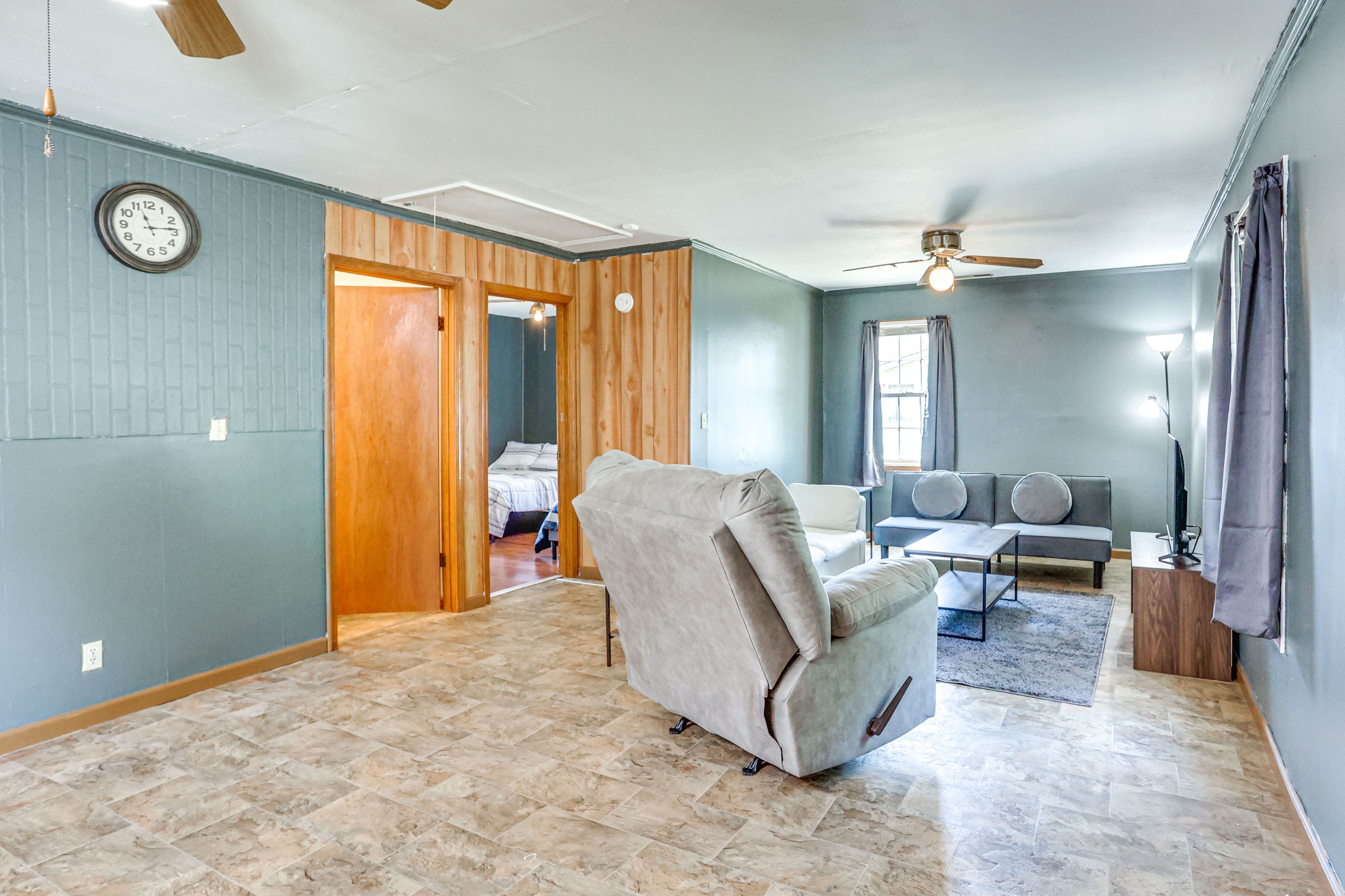 Living Room | Smart TV | Twin Futon | Single-Story Home