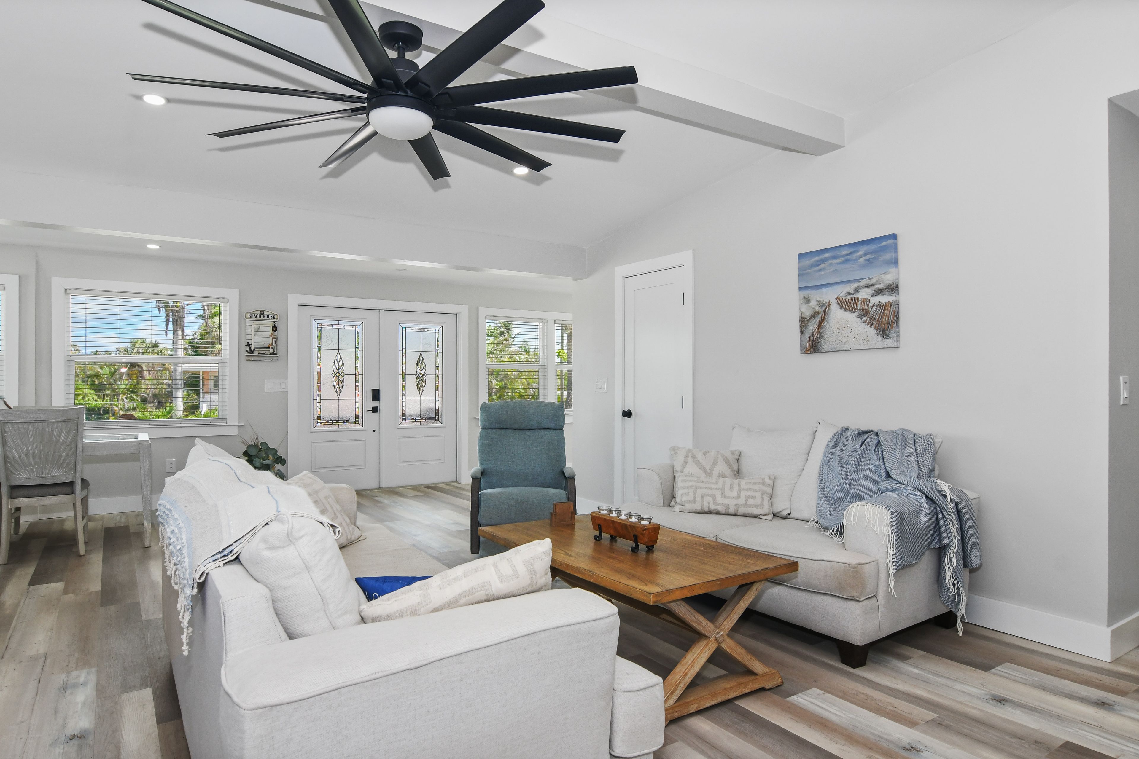 Living Room | Twin Daybed w/ Twin Trundle