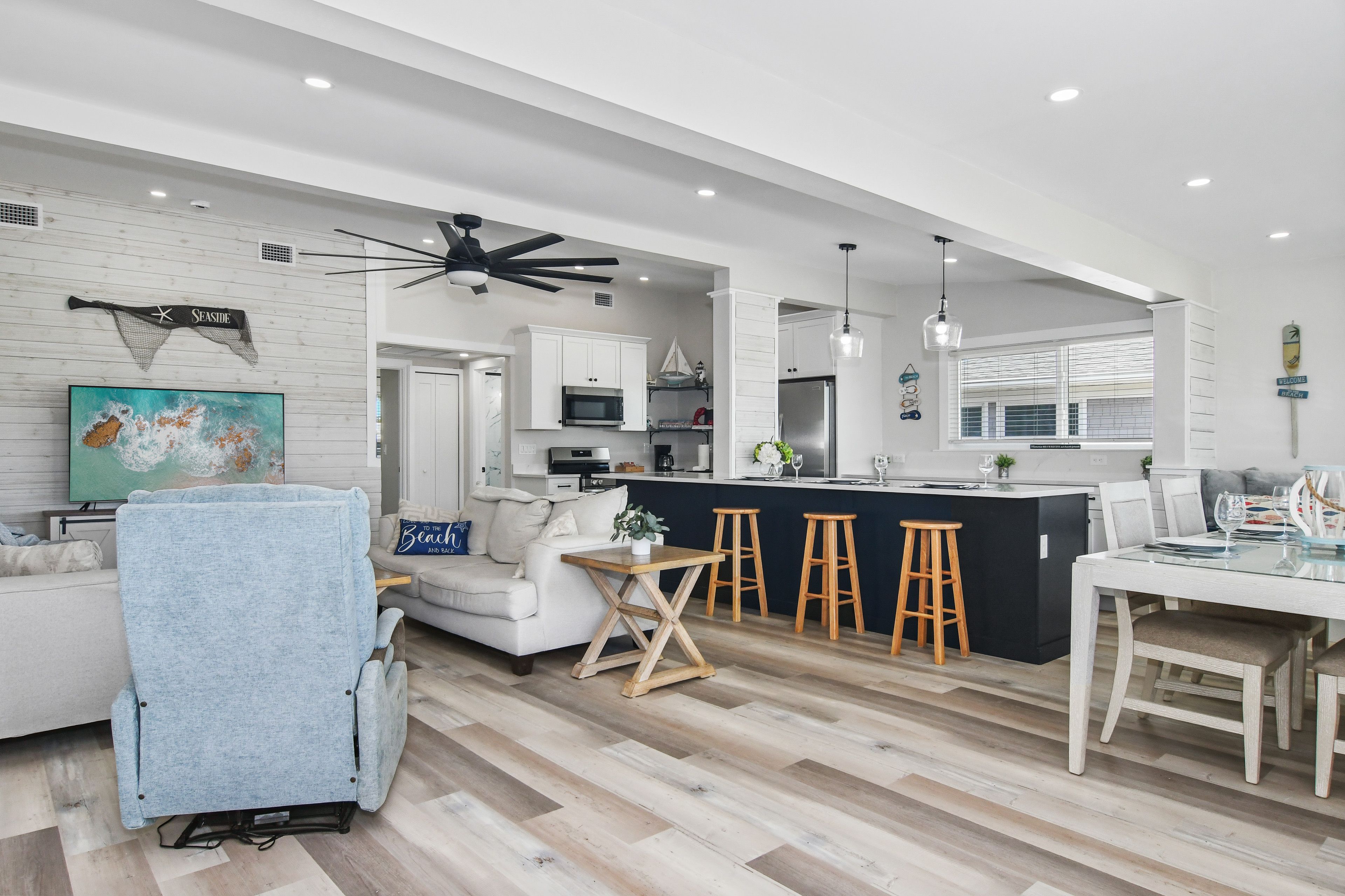 Kitchen & Dining Area | Dishware & Flatware
