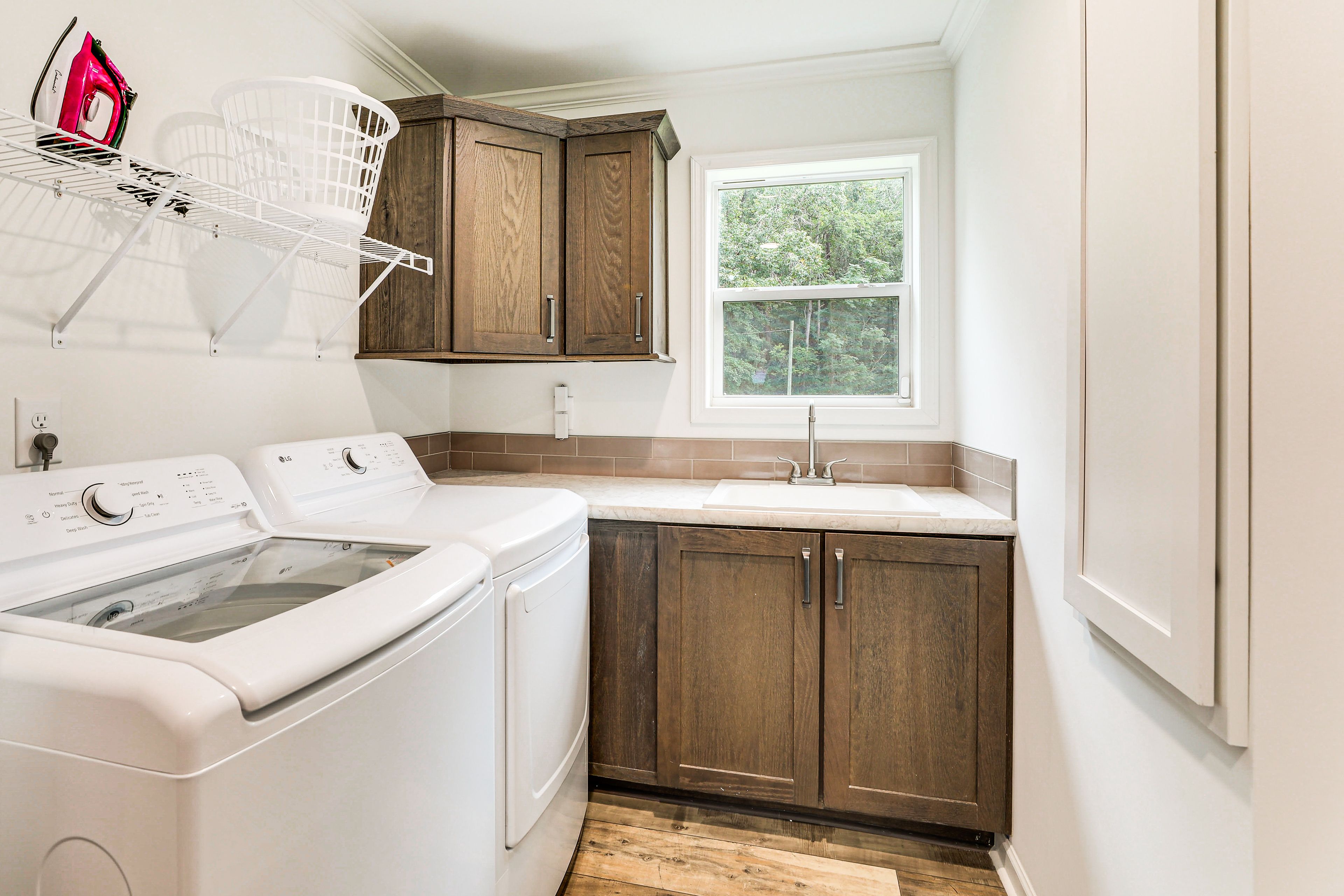 Laundry Room | Washer & Dryer