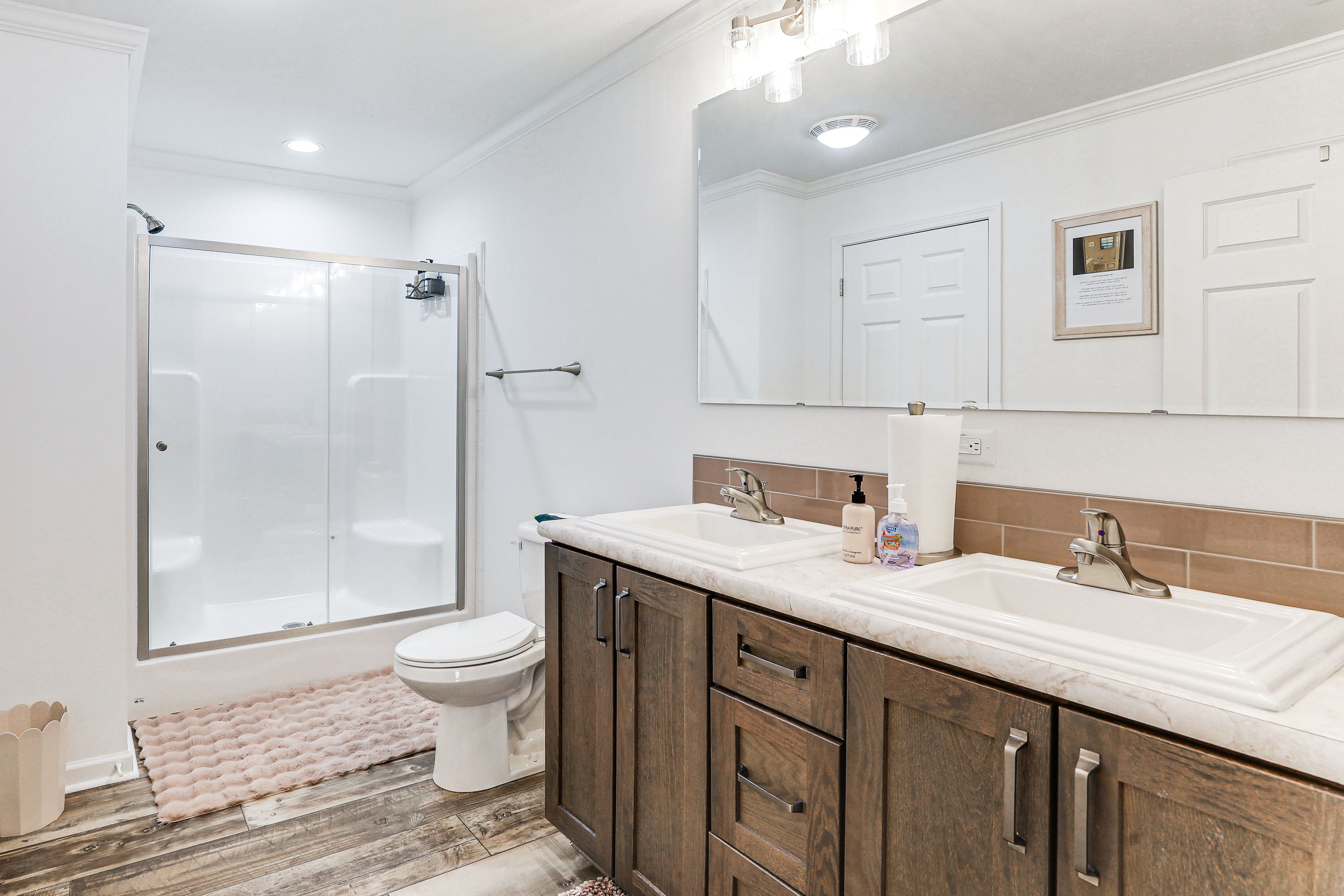 En-Suite Bathroom | Towels Provided