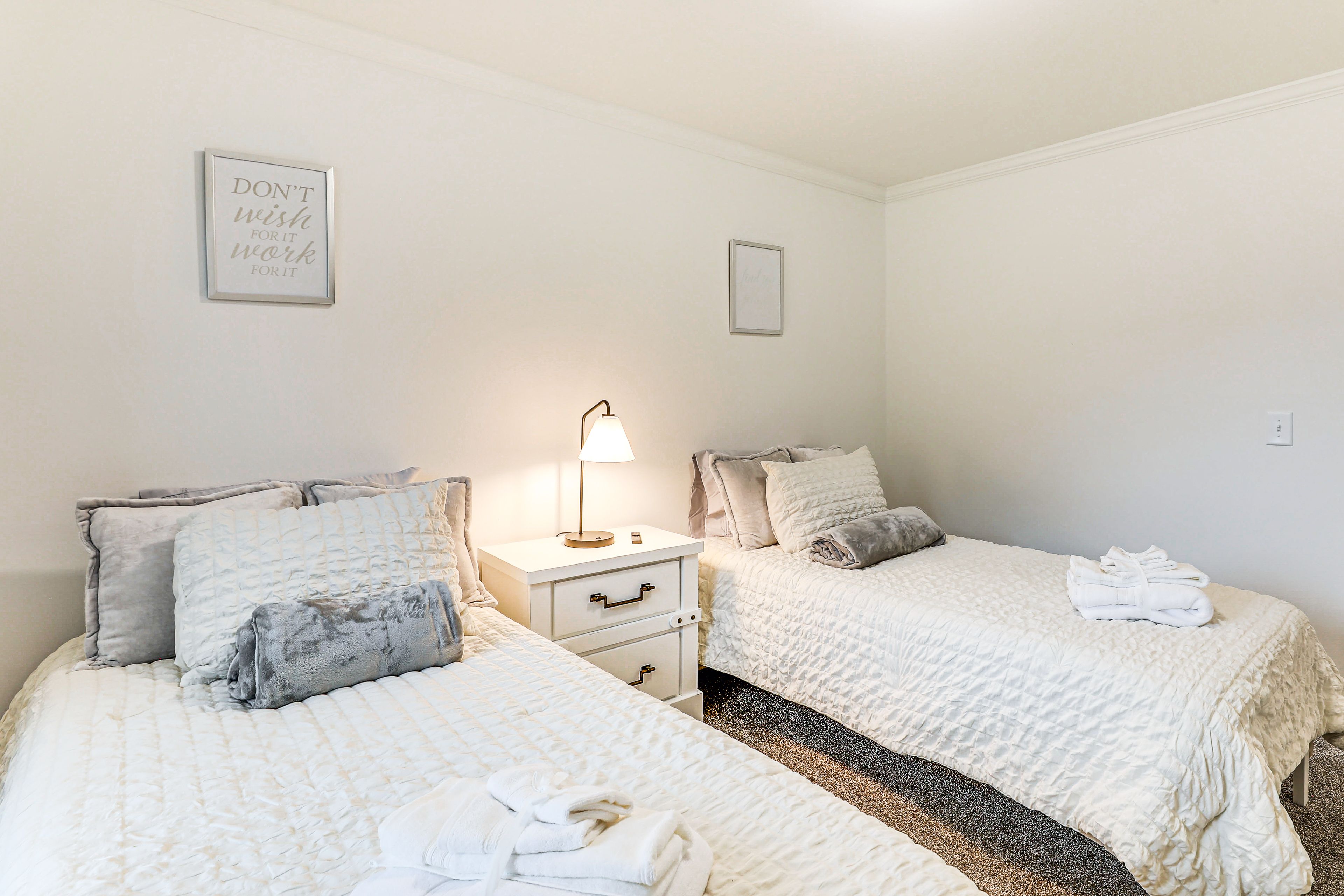 Bedroom 3 | 2 Twin Beds