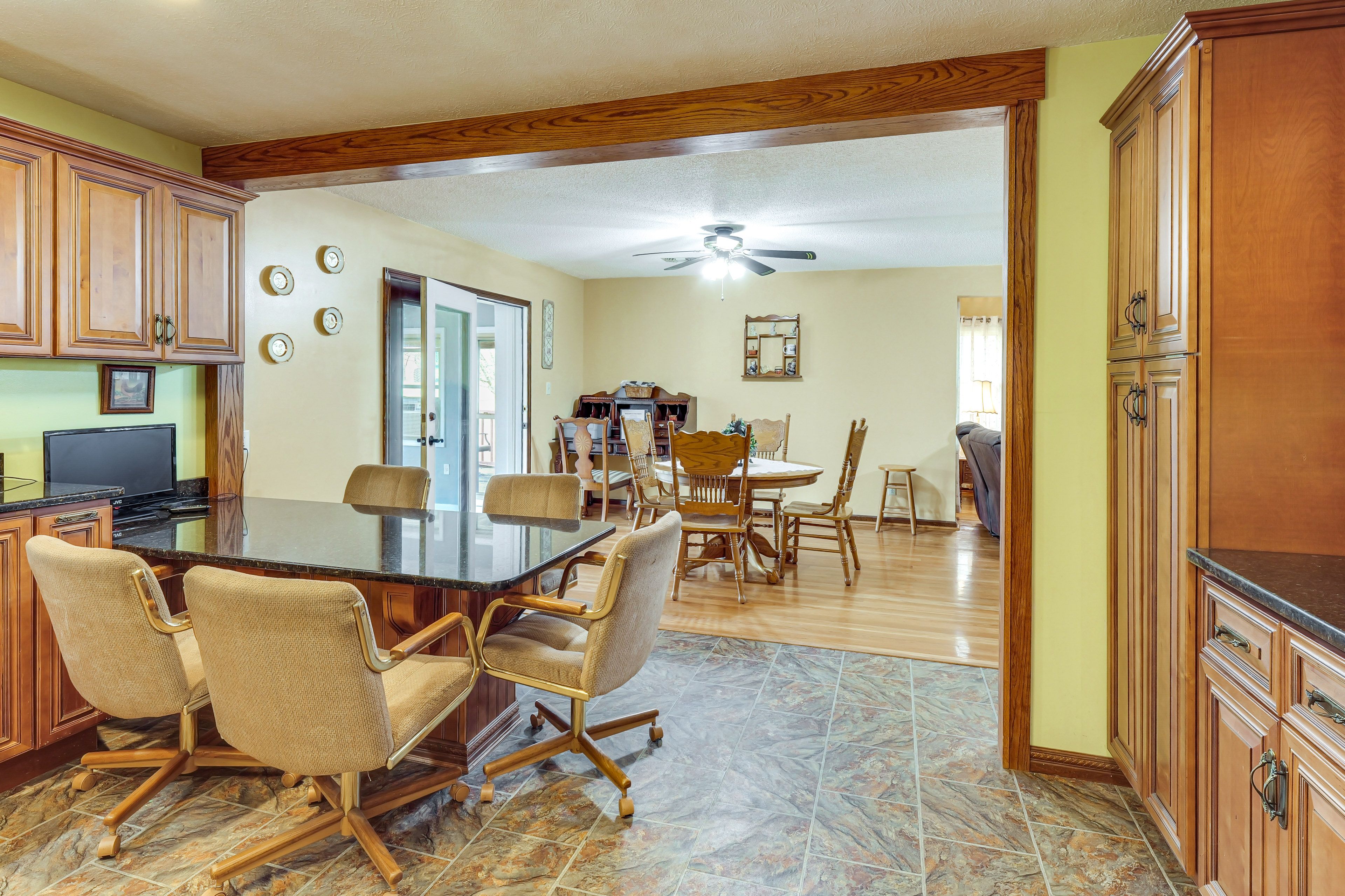 Breakfast Bar