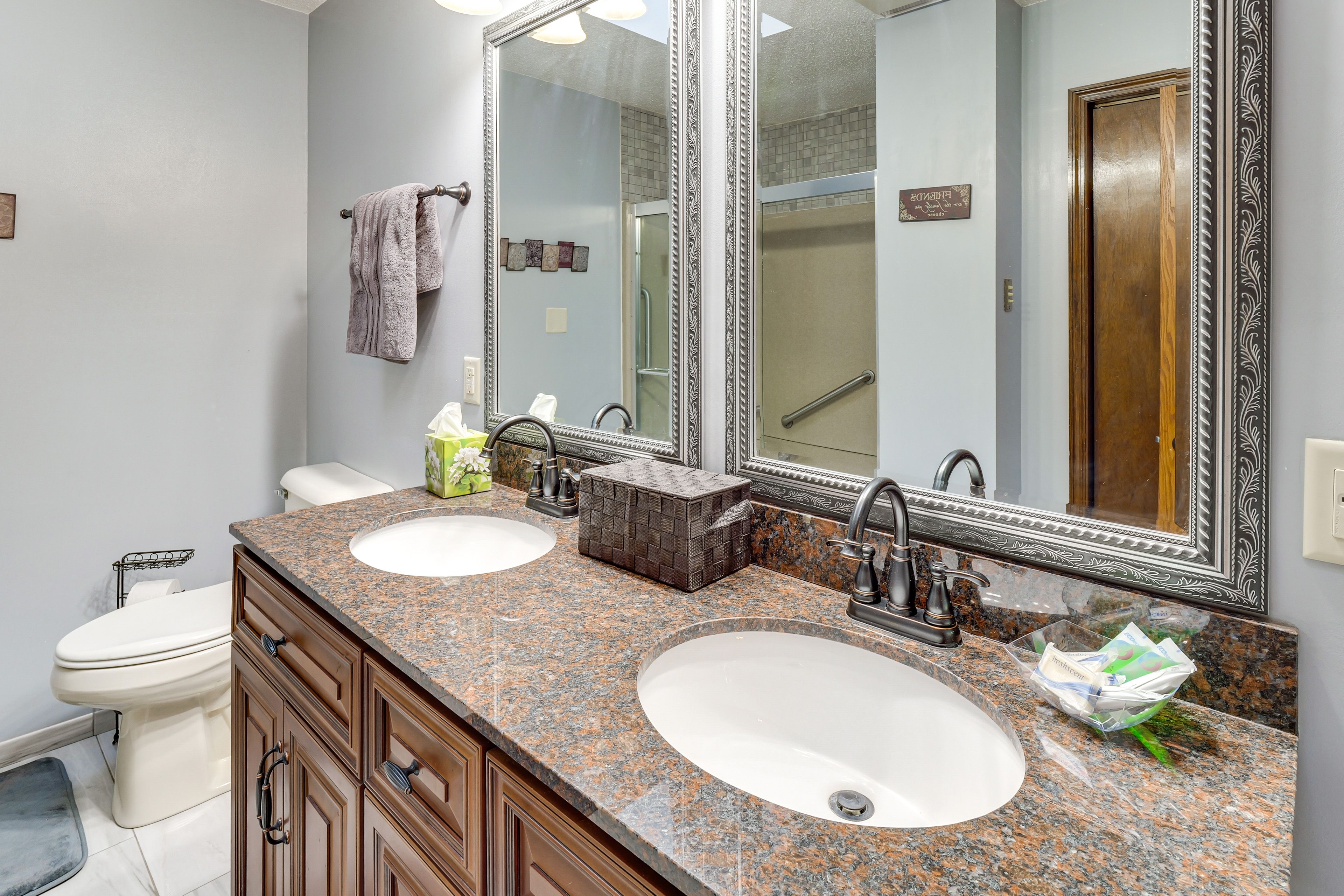Full Bathroom