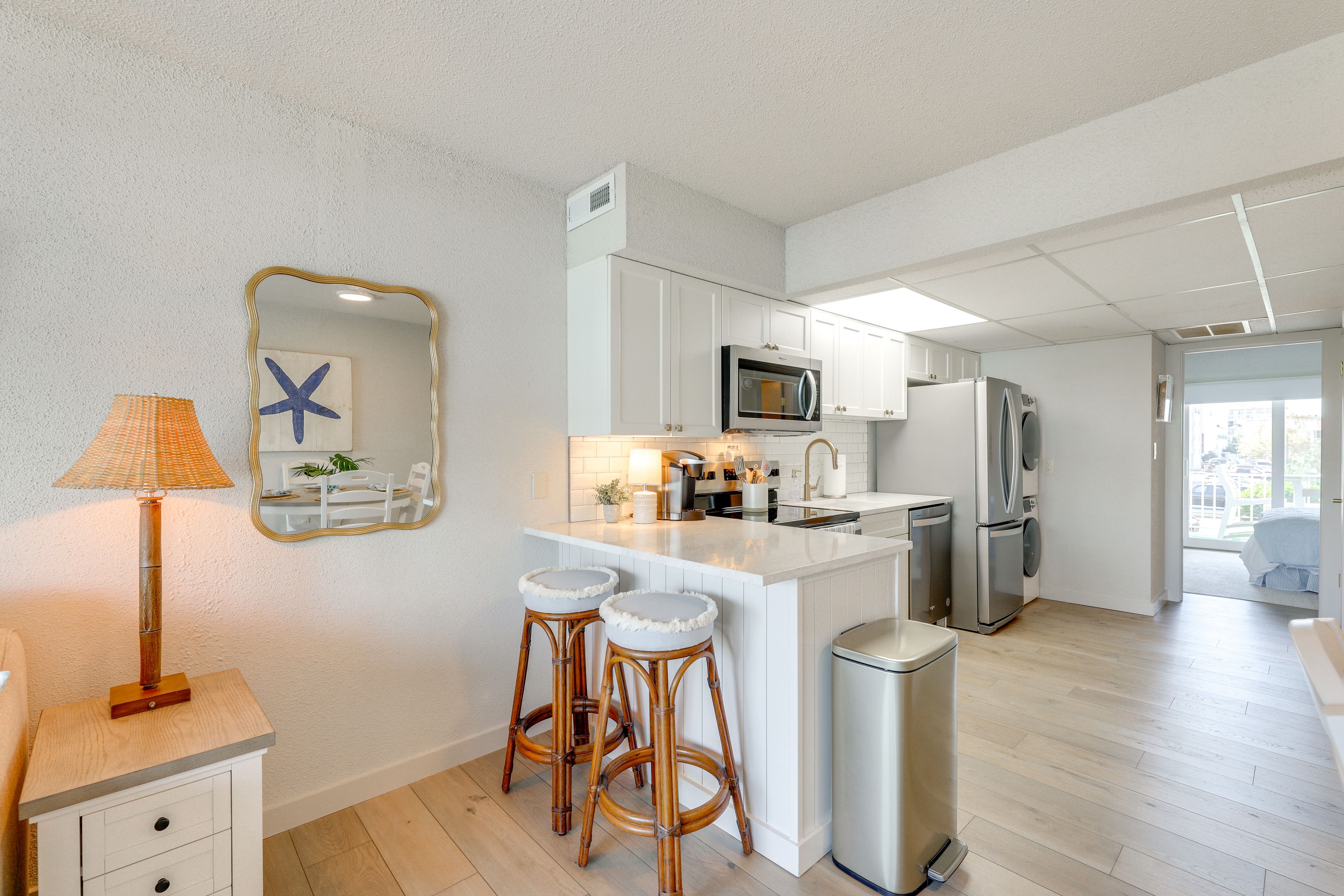 Kitchen | Breakfast Bar | Cooking Basics