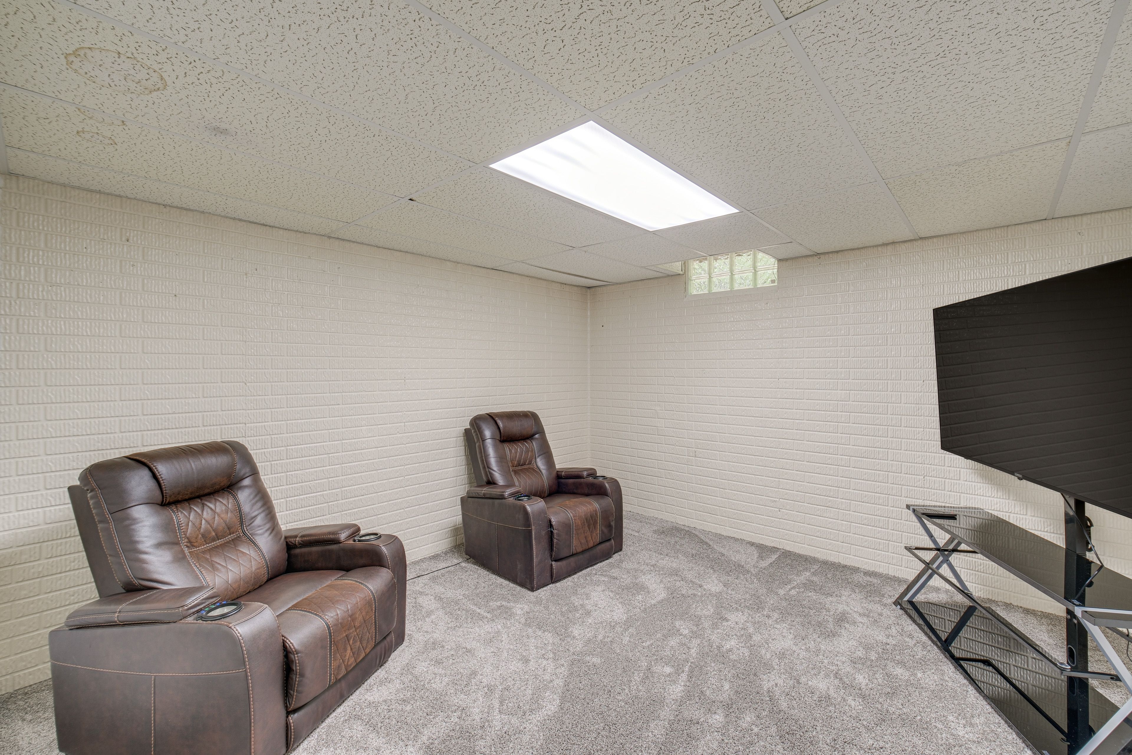 Seating Area | Basement | Smart TV
