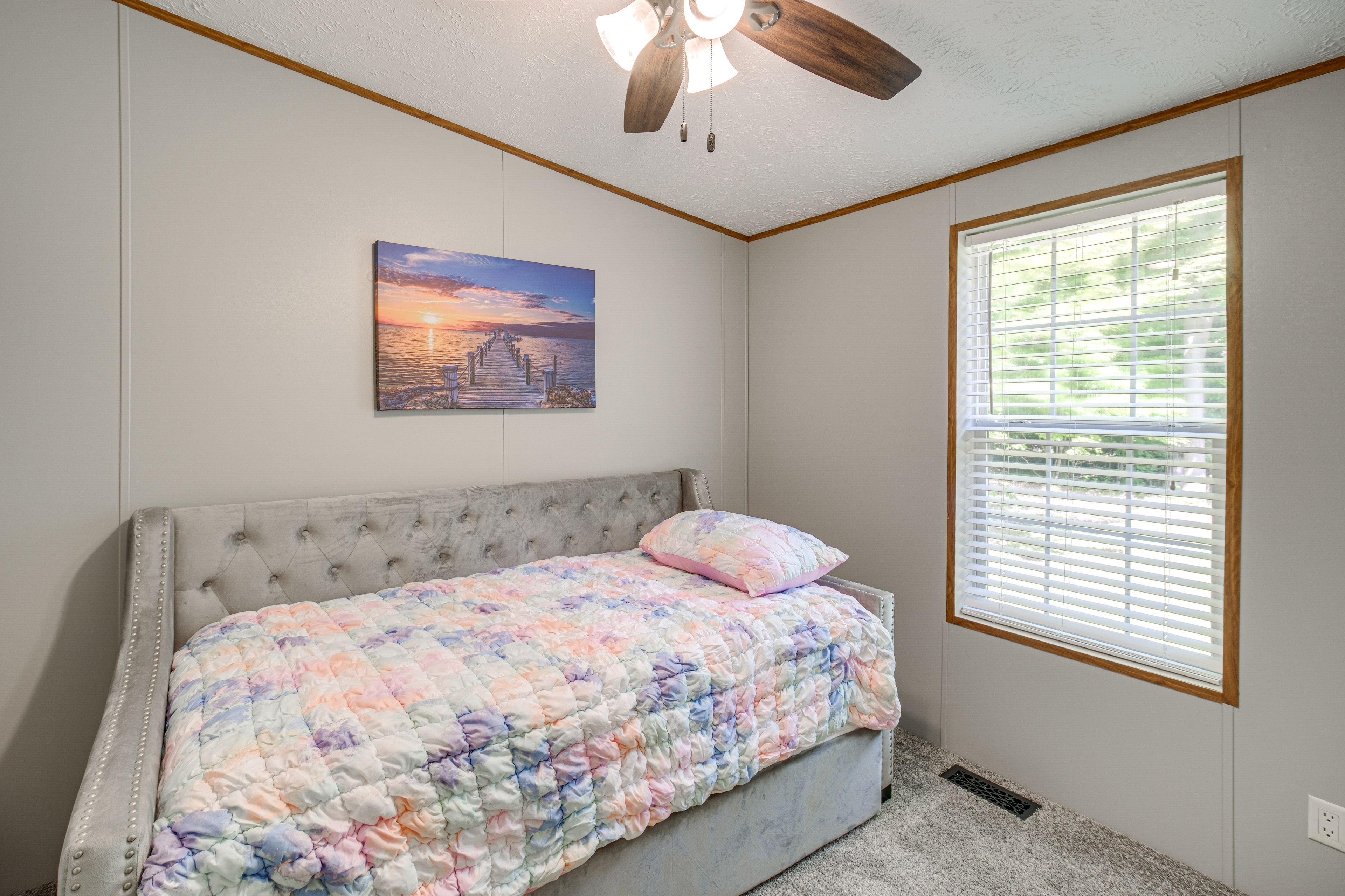 Bedroom 4 | Twin Daybed w/ Twin Trundle