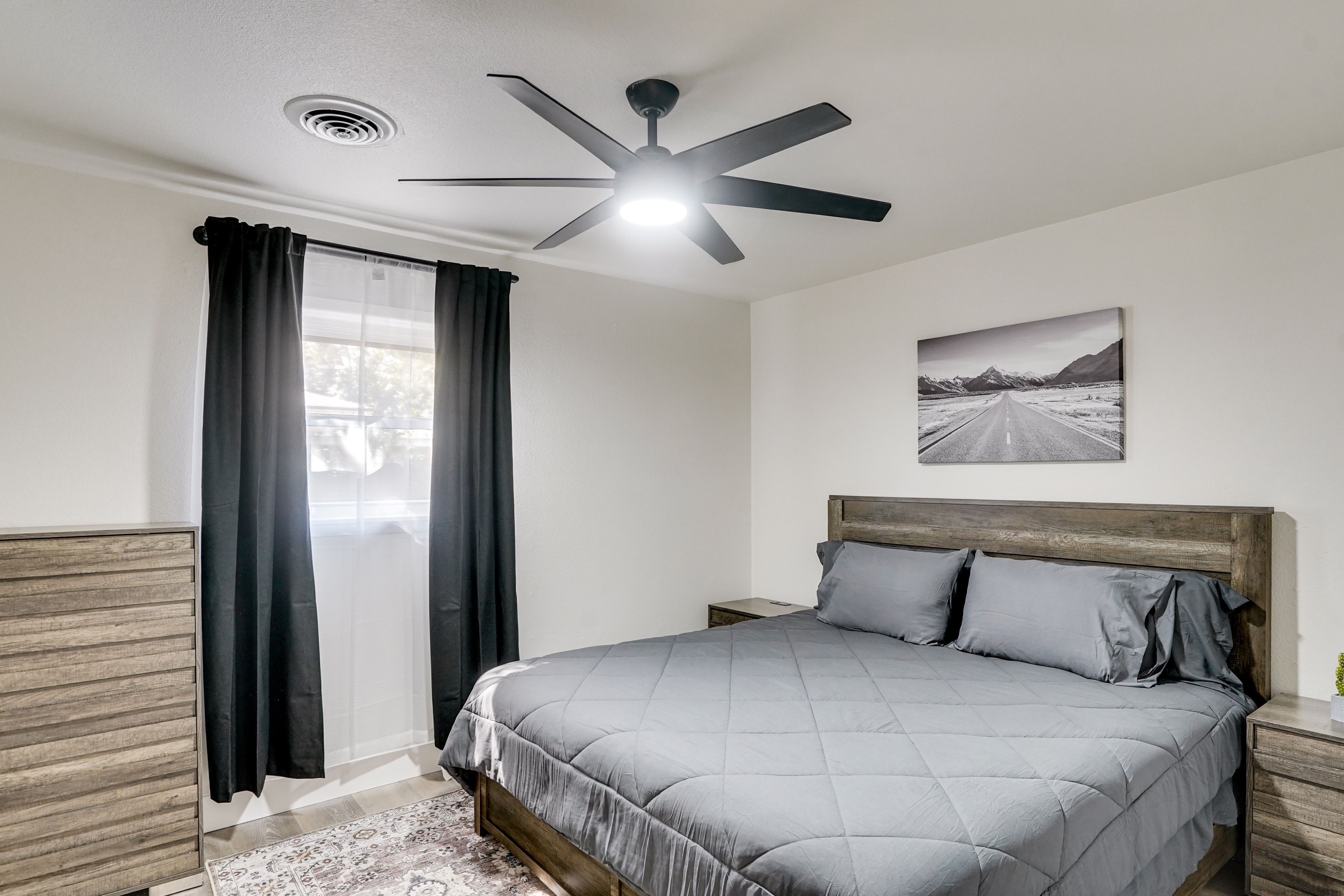 Bedroom 2 | King Bed