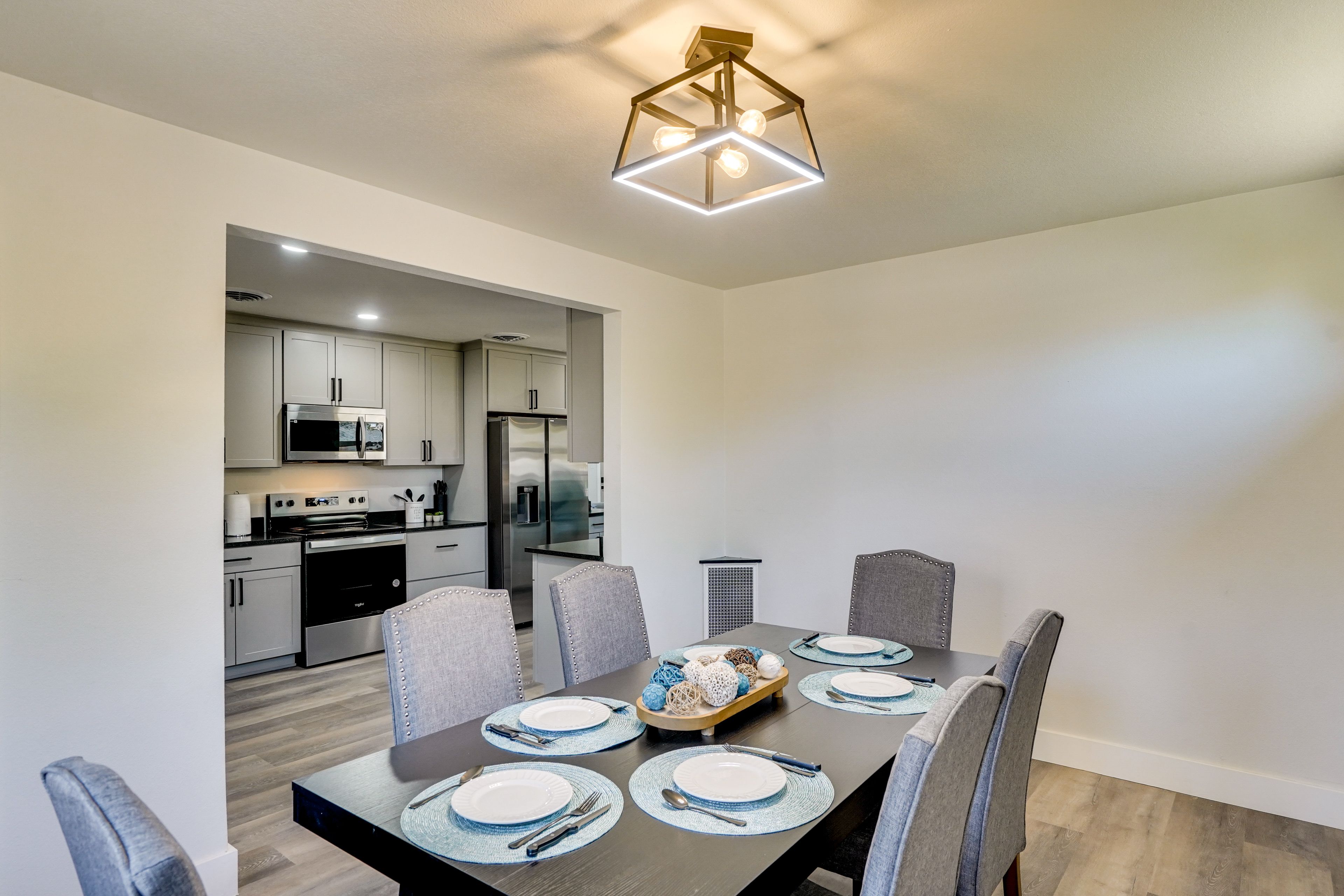 Dining Area | Dishware & Flatware