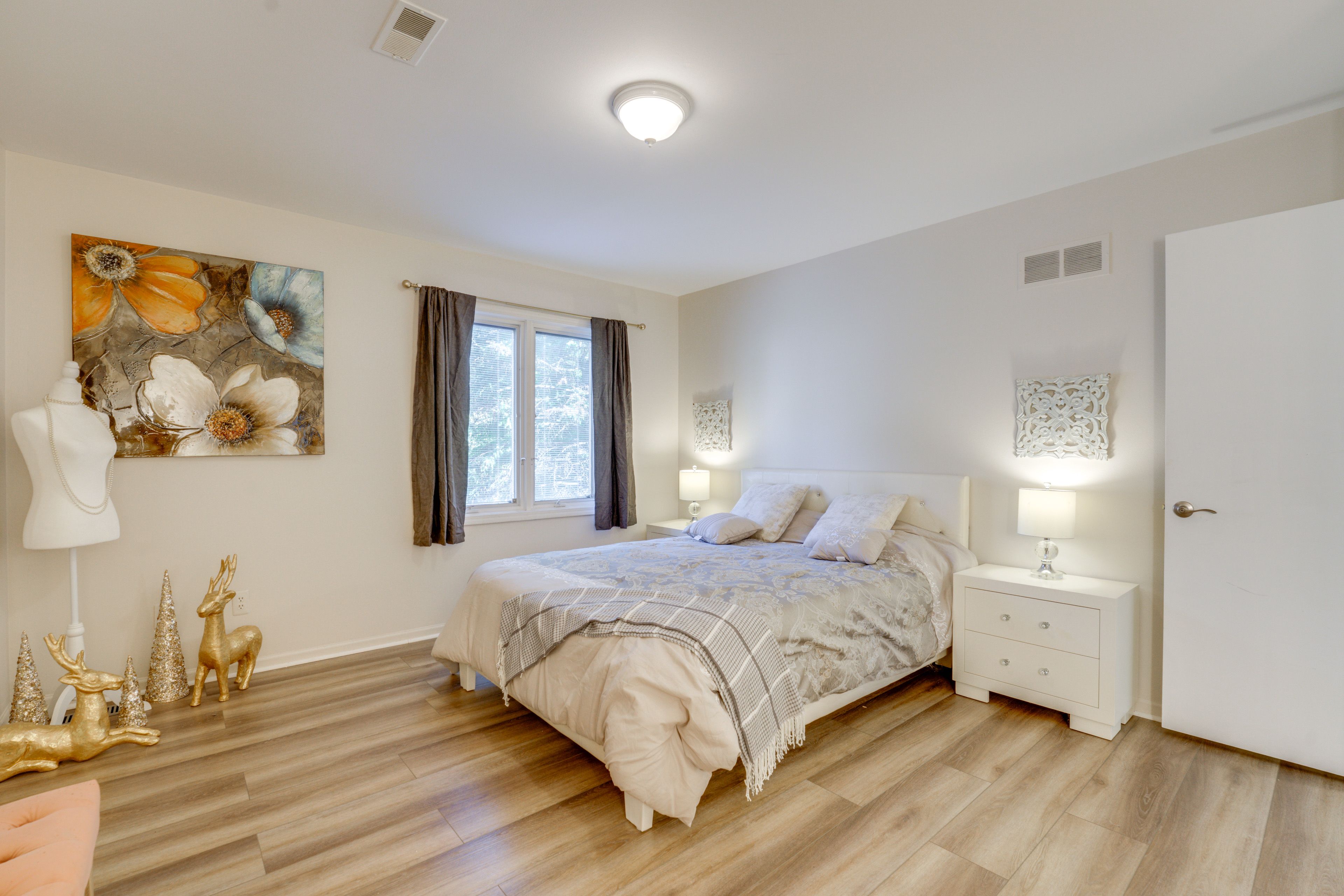 Bedroom 2 | Queen Bed | Upper Level