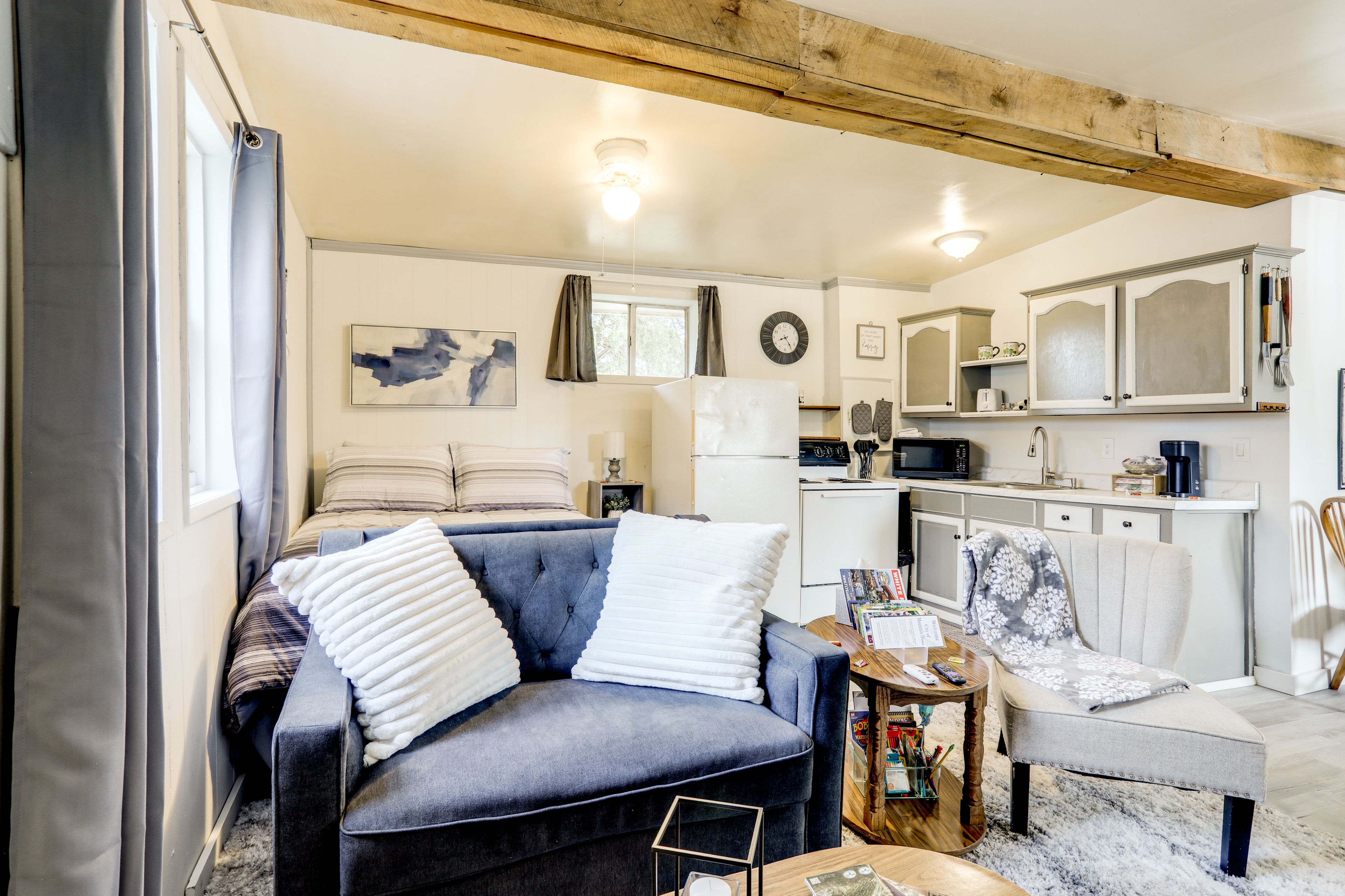 Mountain Home Vacation Rental | Studio | 1BA | 650 Sq Ft | Step-Free Access