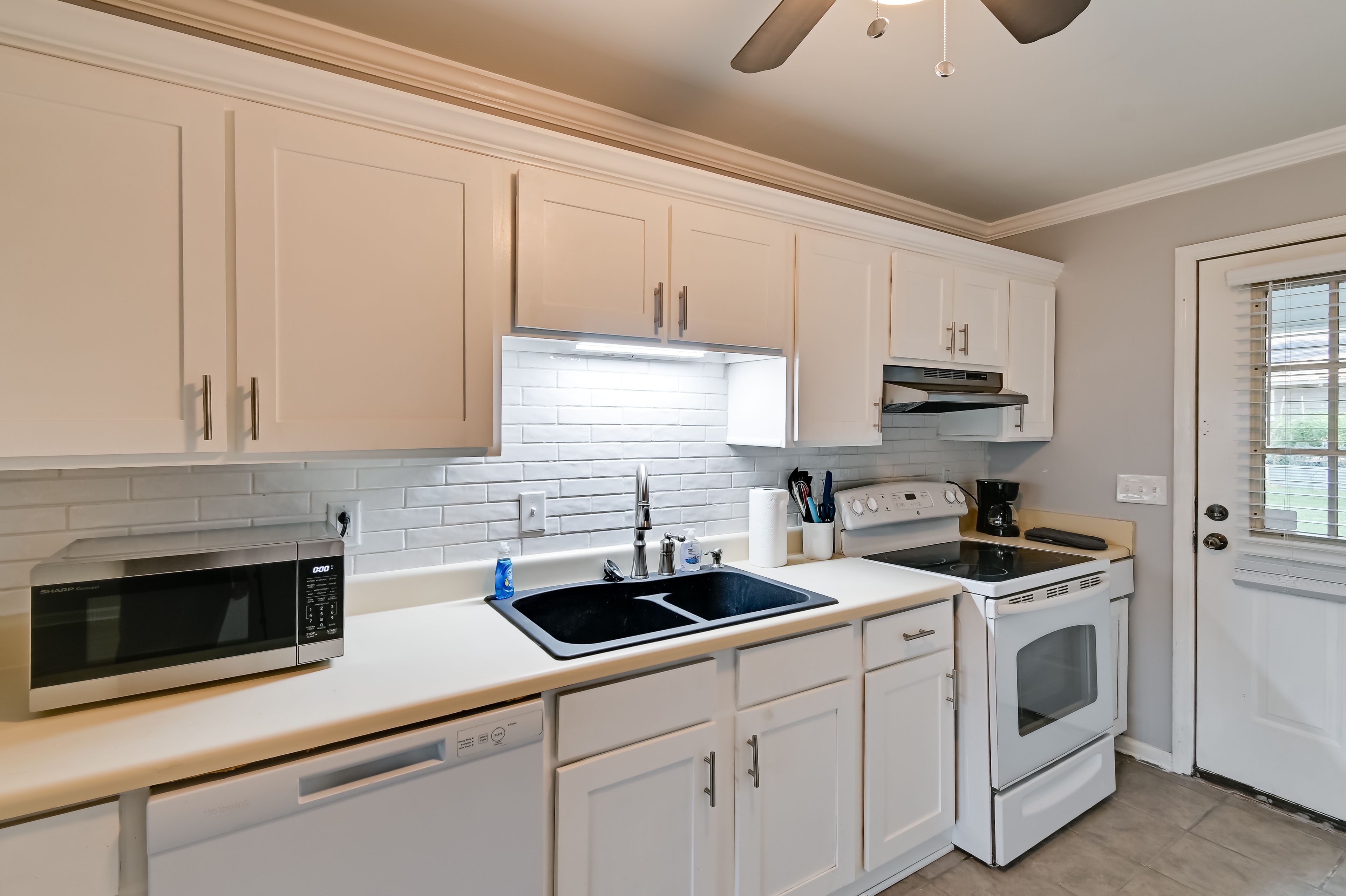 Kitchen | Drip Coffee Maker | Dishwasher | Cooking Basics