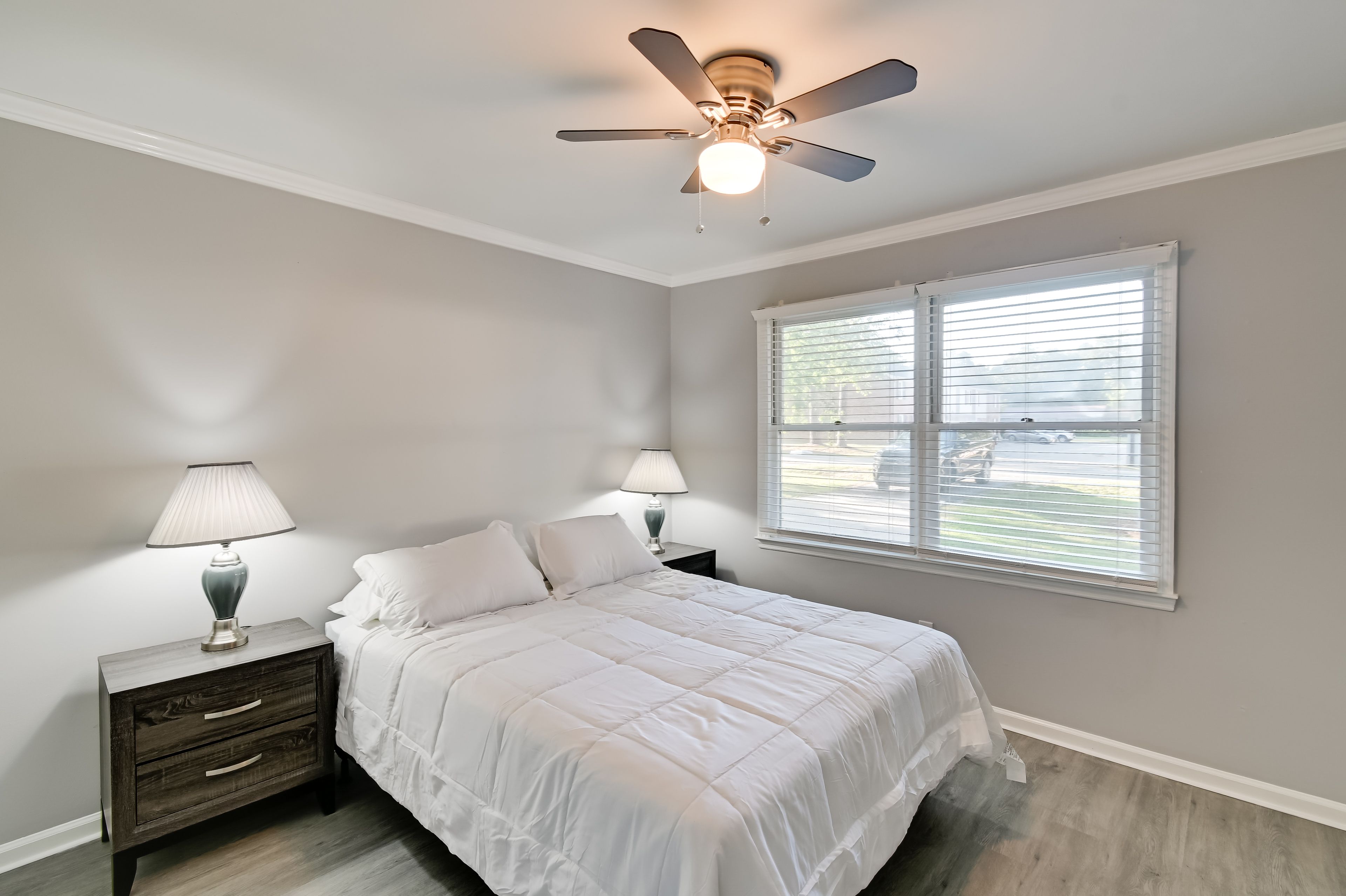 Bedroom 2 | Queen Bed