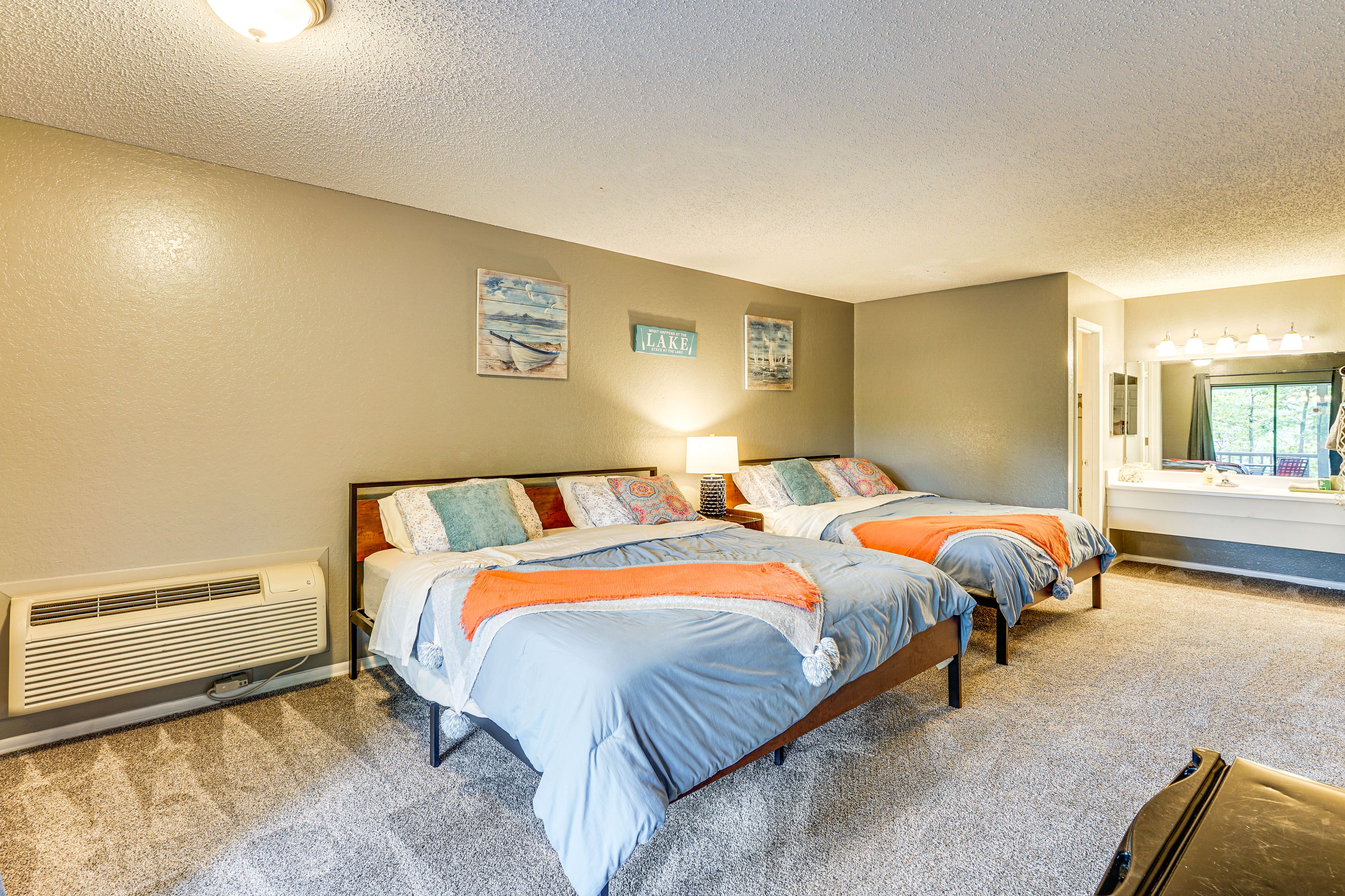 Bedroom 3 | Queen Bed | King Bed | Lower Level