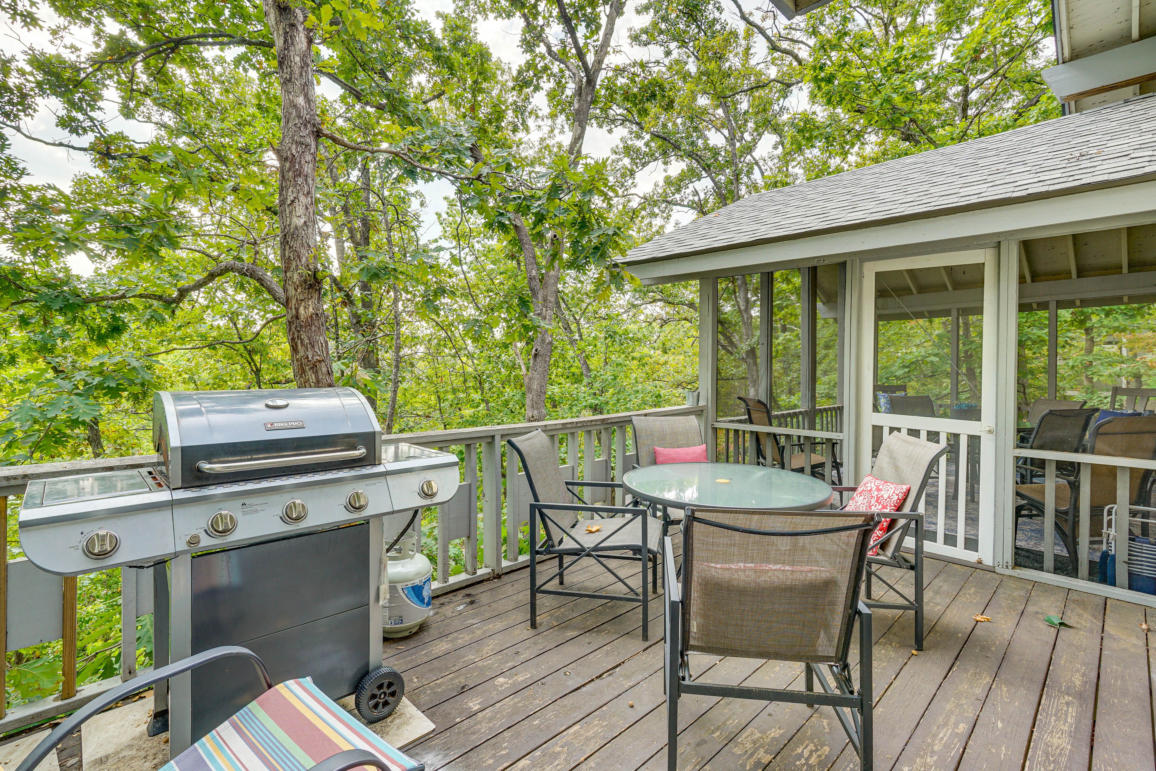 Osage Beach Vacation Rental | 4BR | 4.5BA | 2,385 Sq Ft | Small Step to Enter