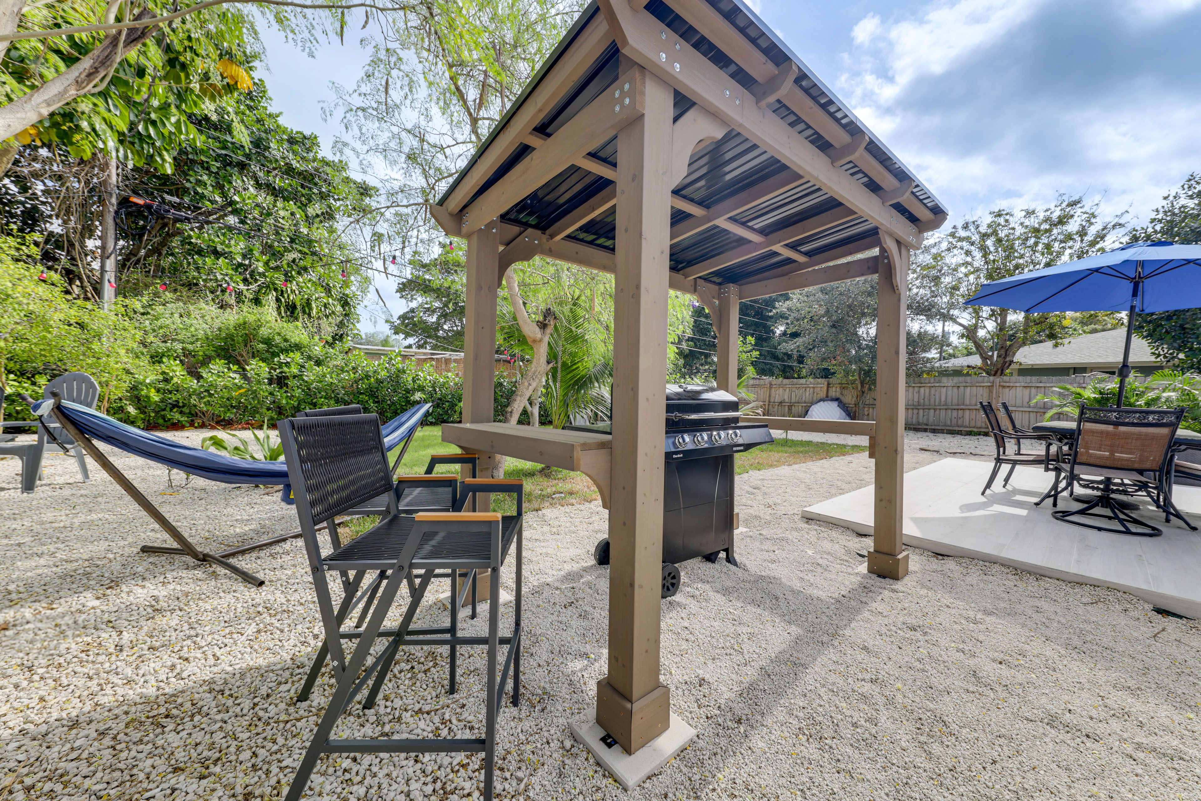 Backyard | Gas Grill | Gas Fire Pit