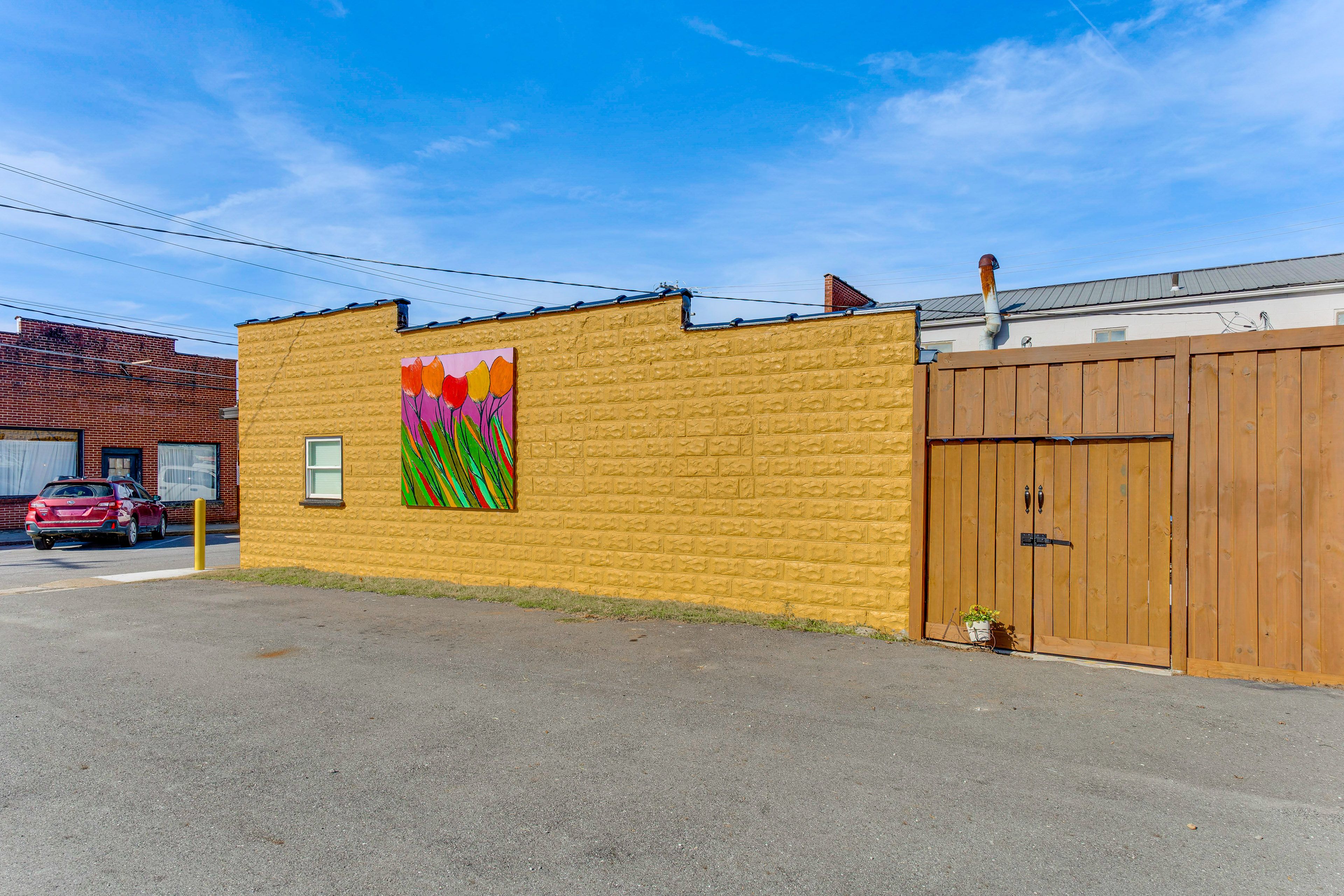 Parking | Street Parking (First-Come, First-Served)