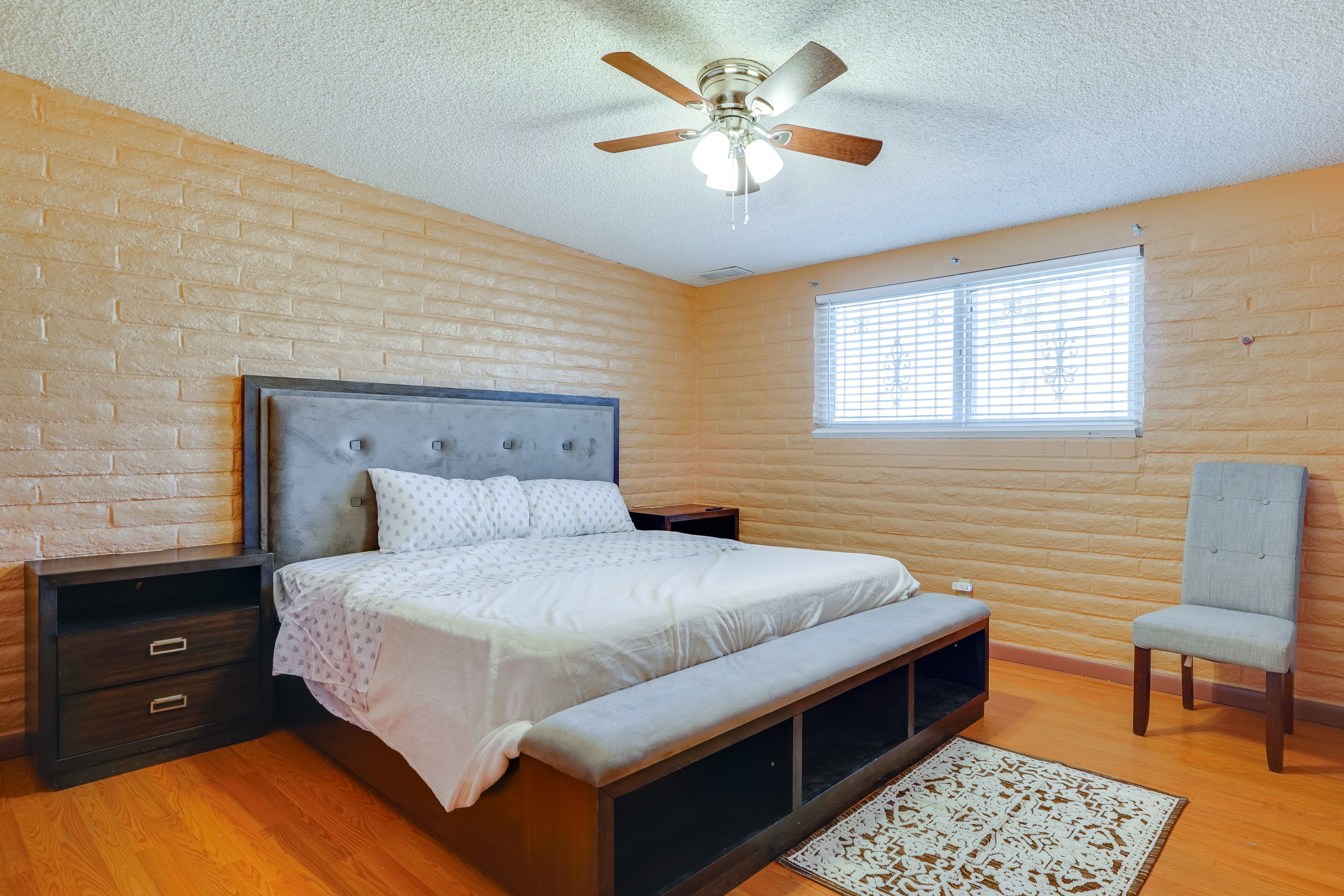 Bedroom 1 | King Bed | Linens