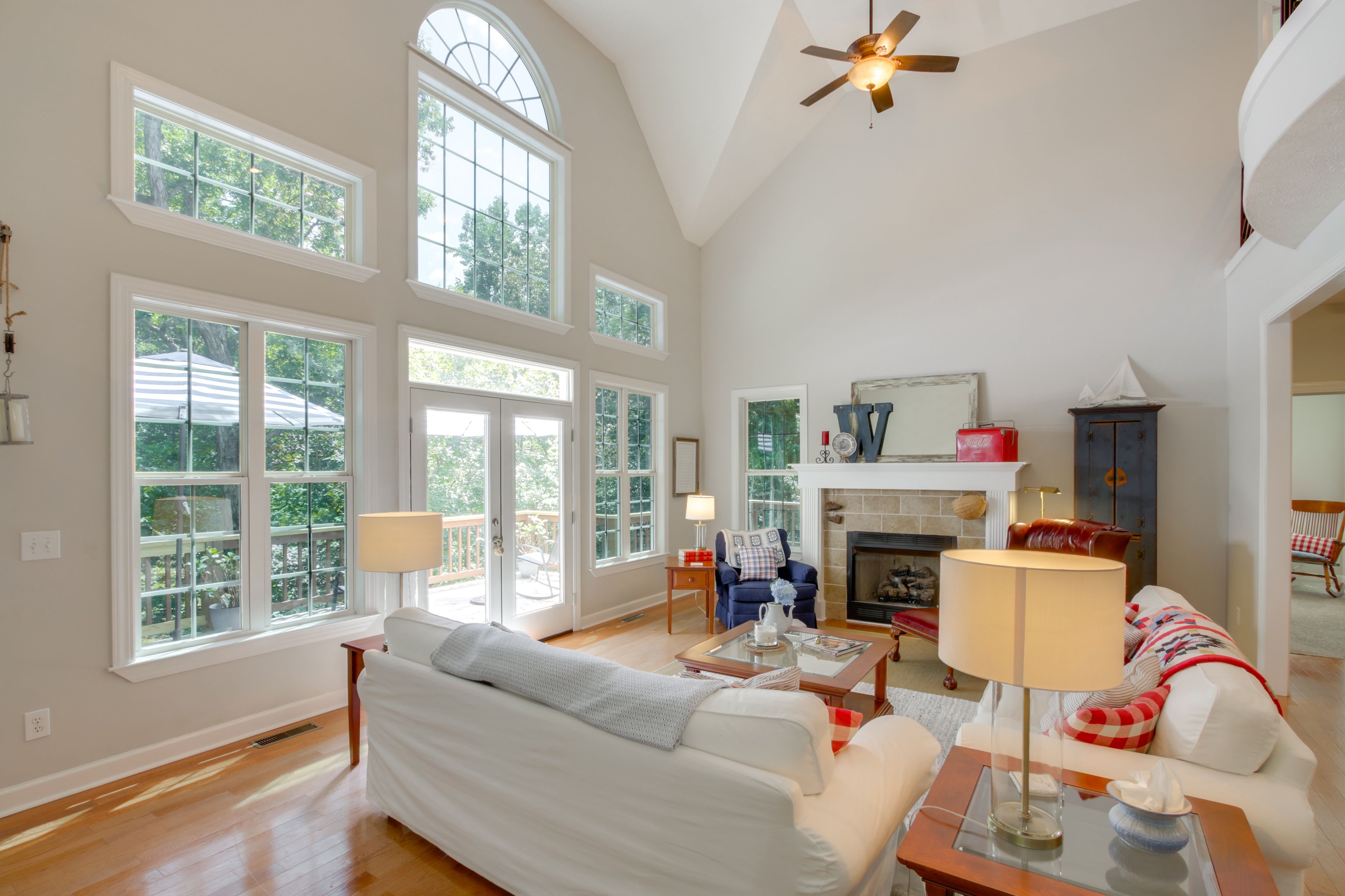 Living Room | Free WiFi | Gas Fireplace | Central A/C & Heat | 1st Floor