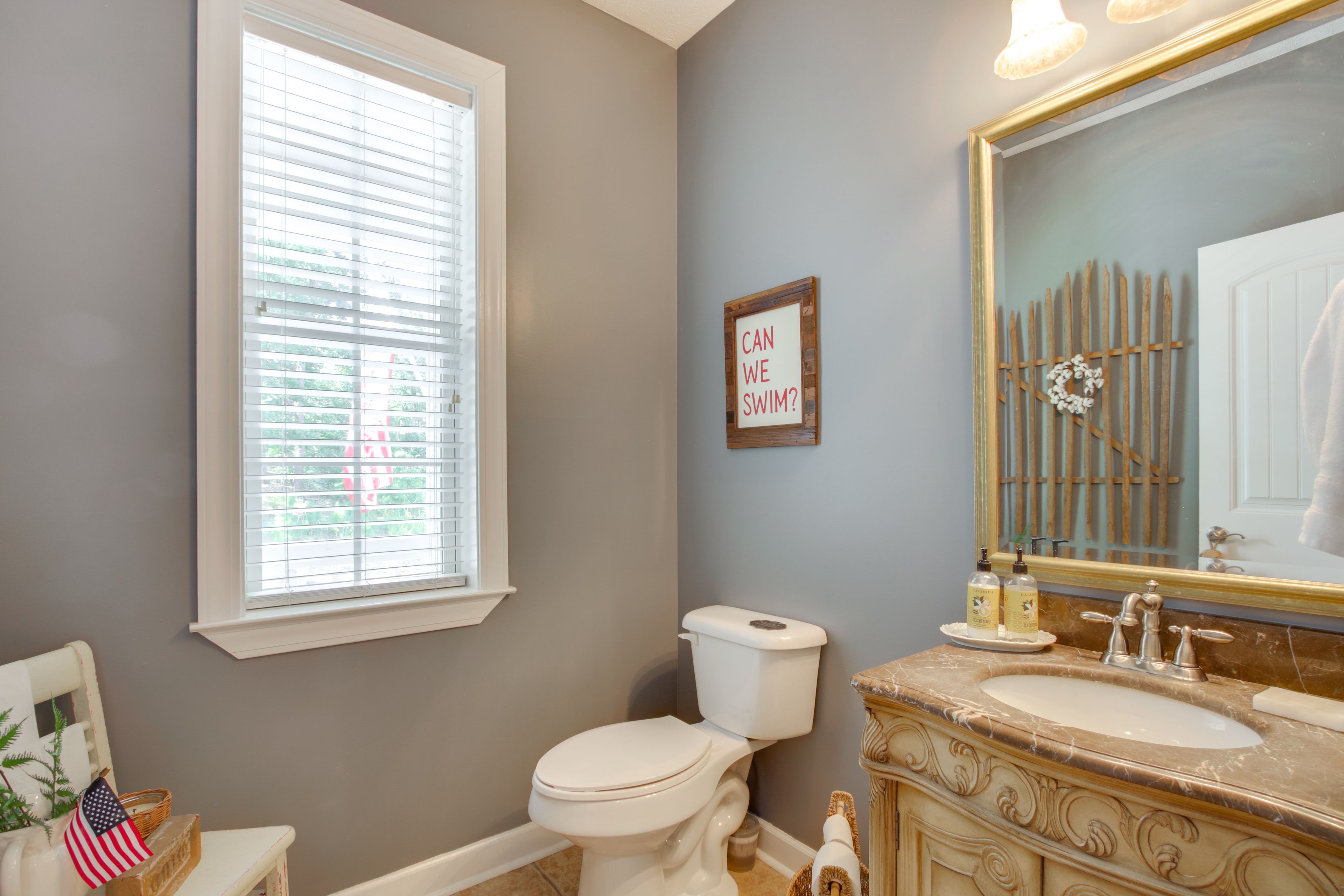 Half Bathroom | 1st Floor