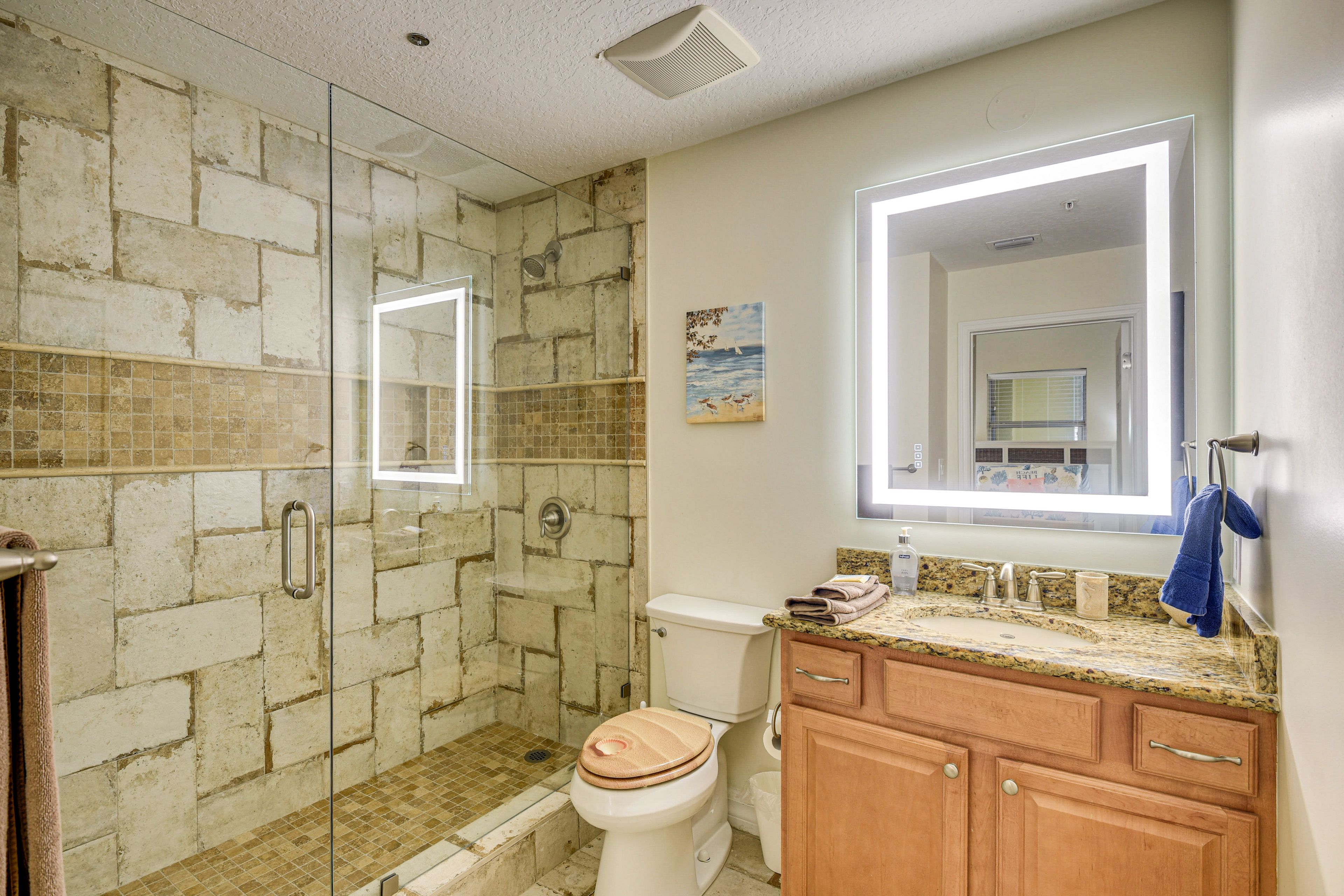 Full Bathroom | Linens & Towels