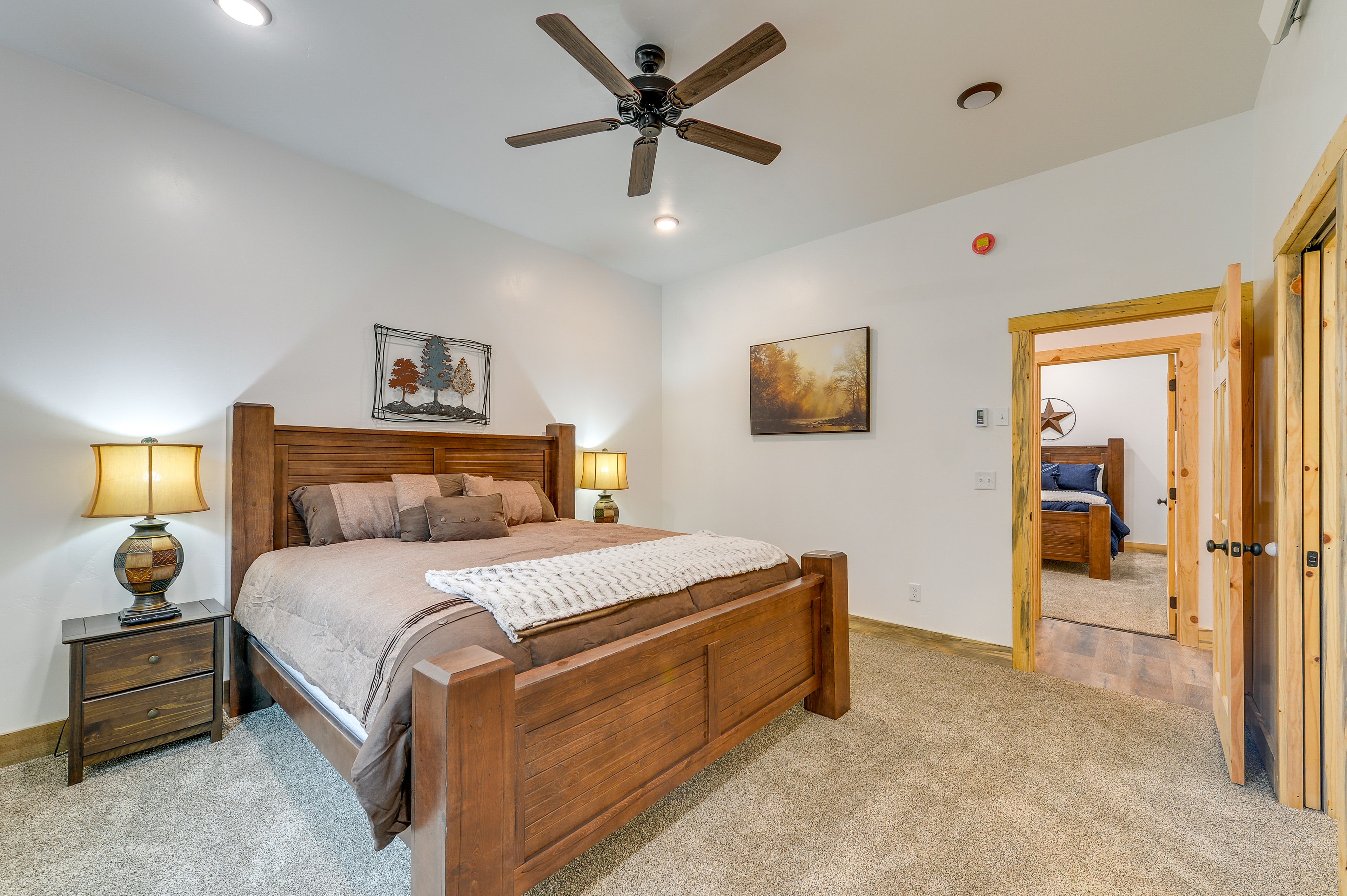 Bedroom 1 | King Bed