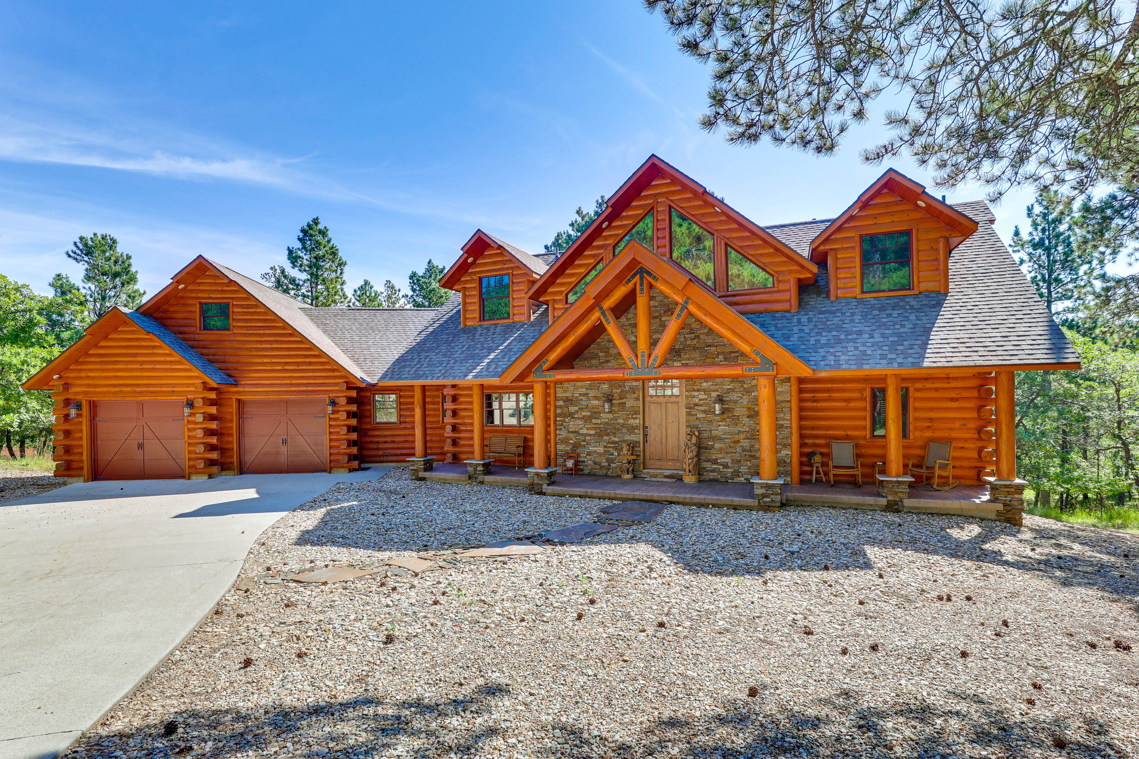 Sturgis Vacation Rental | 4BR | 3.5BA | Steps to Enter | 3,800 Sq Ft