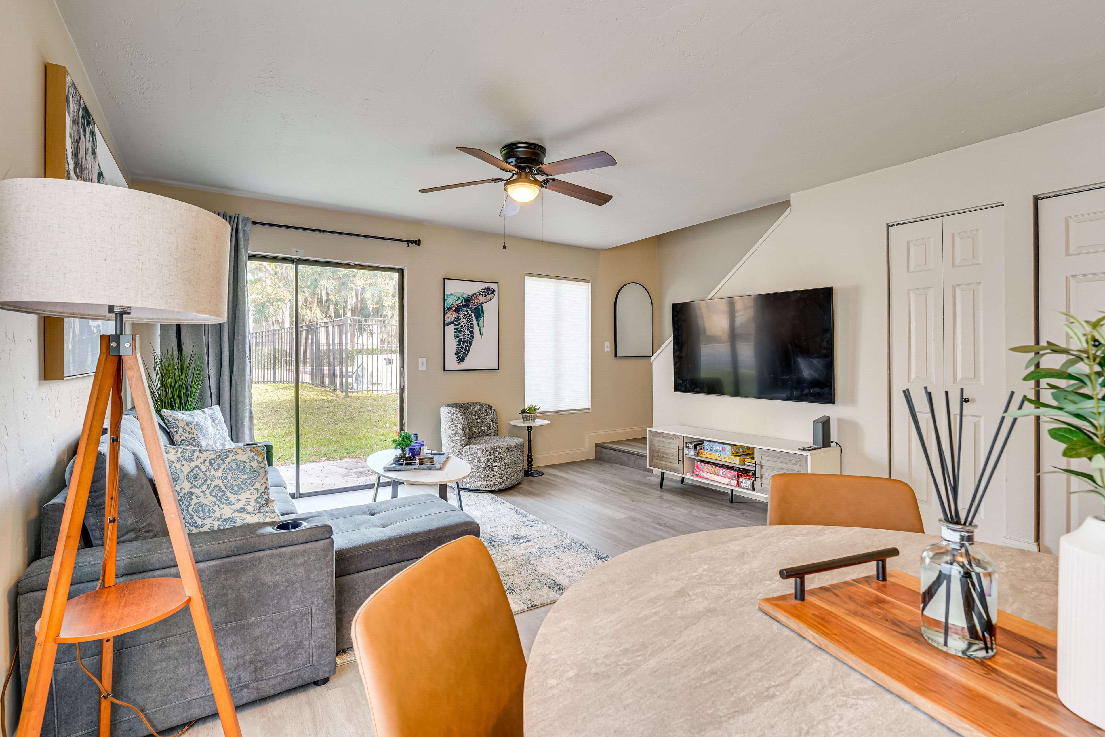 Gainesville Vacation Rental | 2BR | 1.5BA | 1,062 Sq Ft | Stairs Required