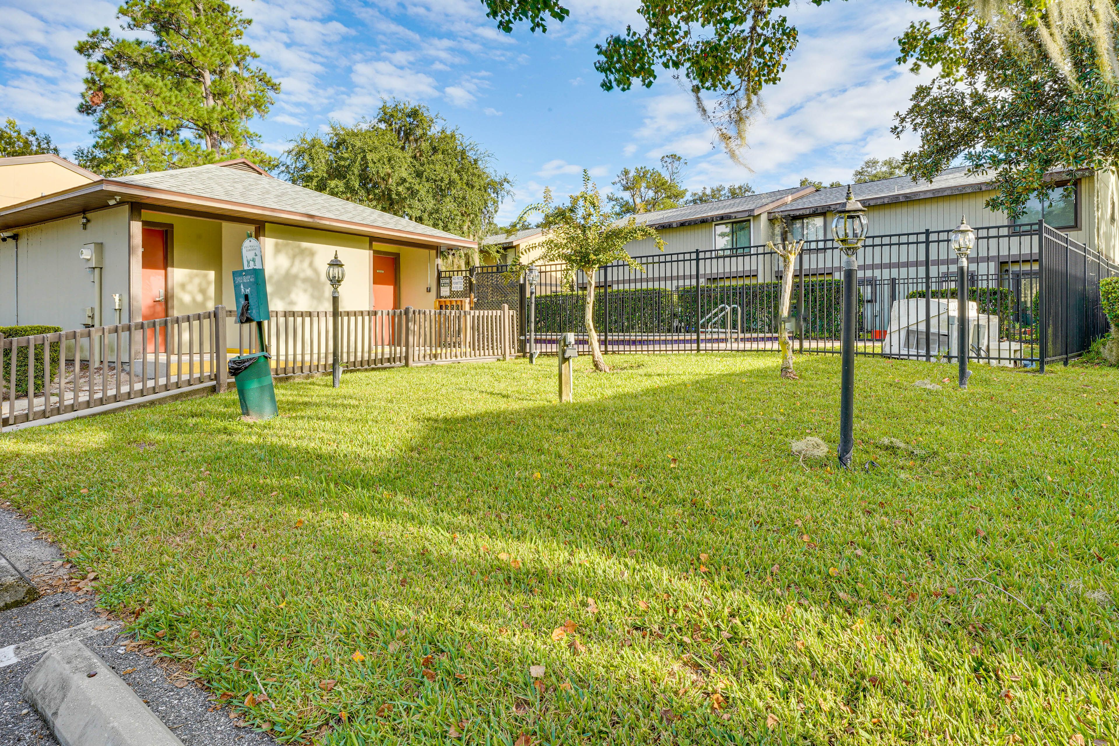 Southfork Oaks | Community Amenities | Outdoor Pool & Hot Tub